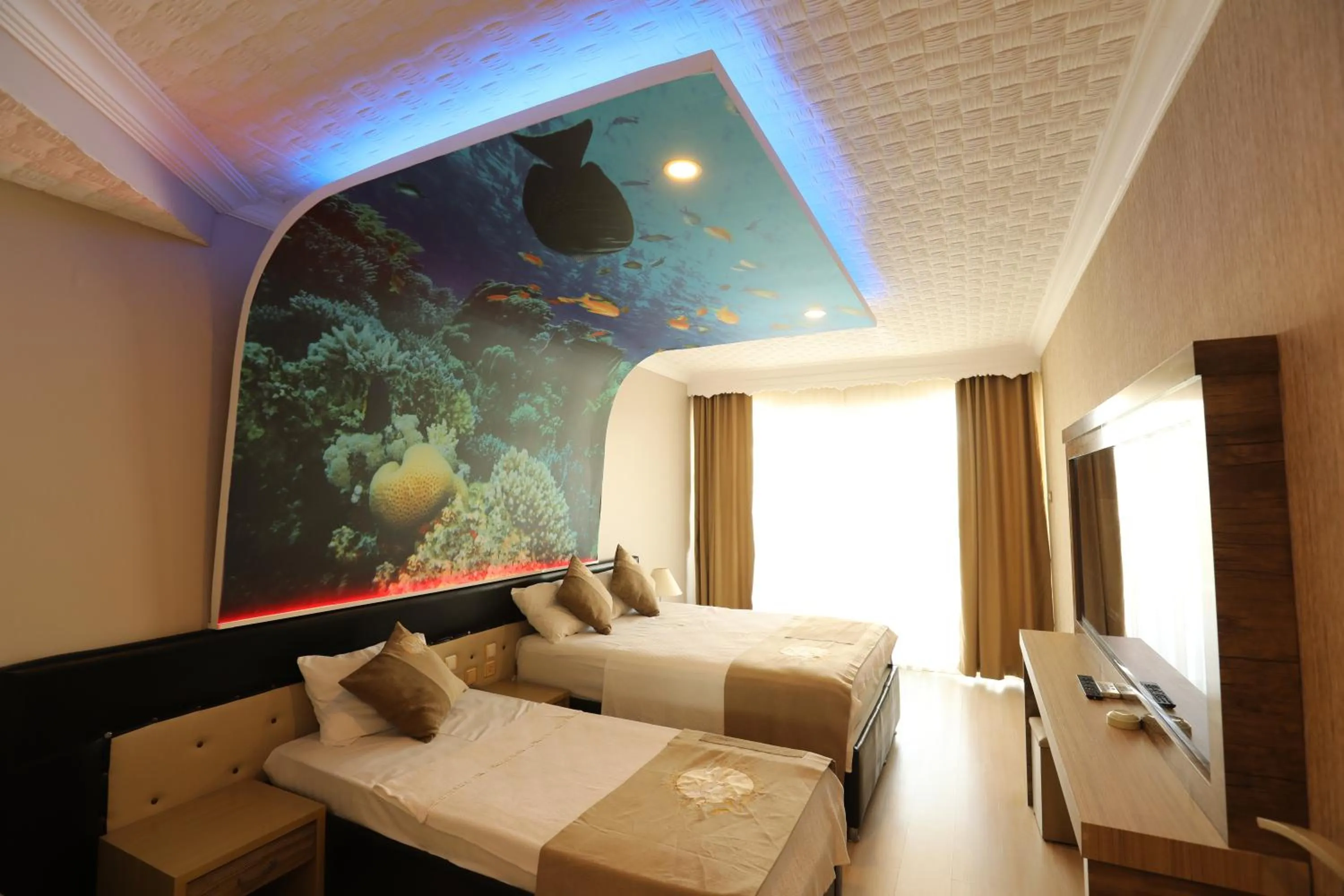 Bed in Unluselek Hotel