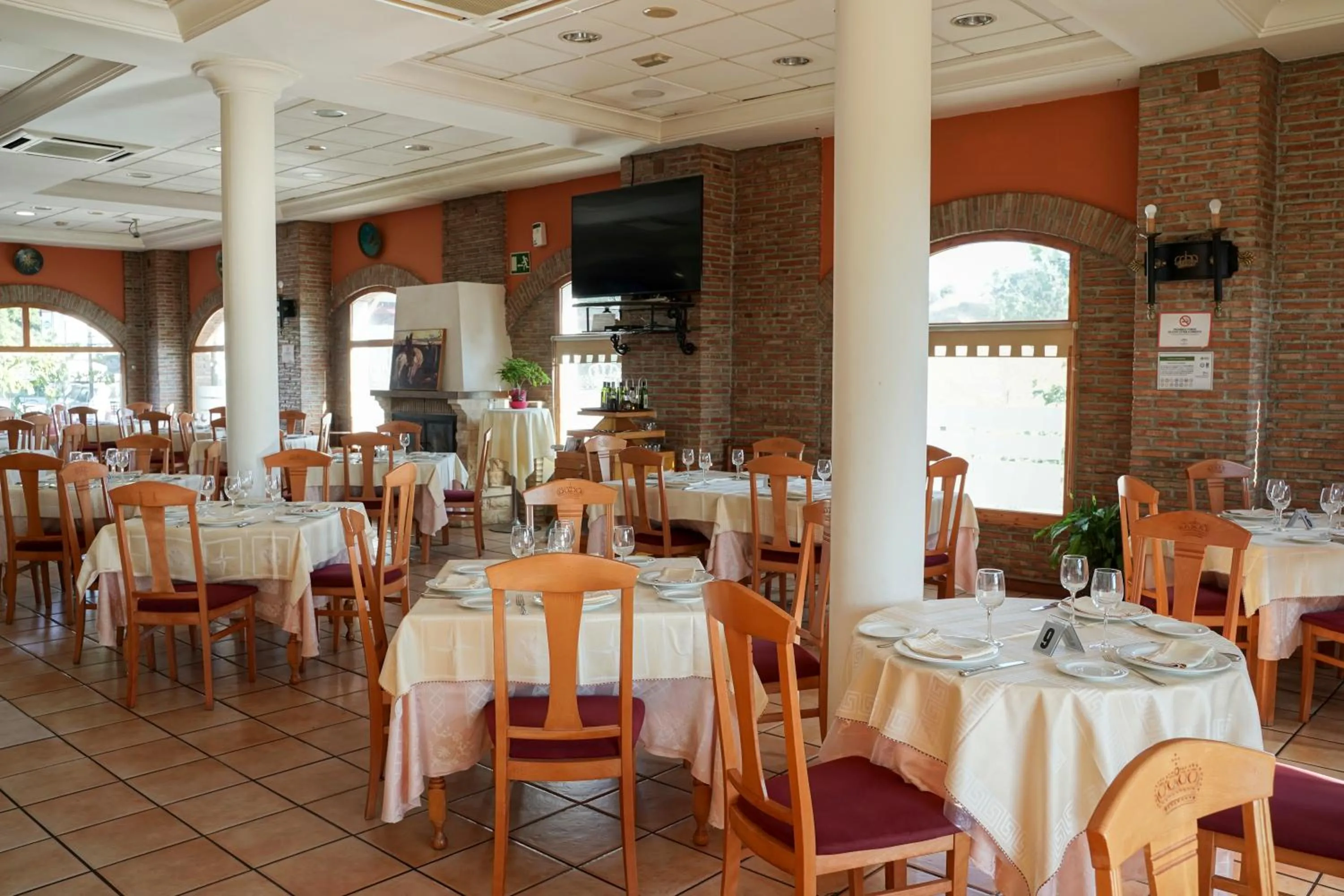 Restaurant/places to eat in Hotel Alfonso VIII