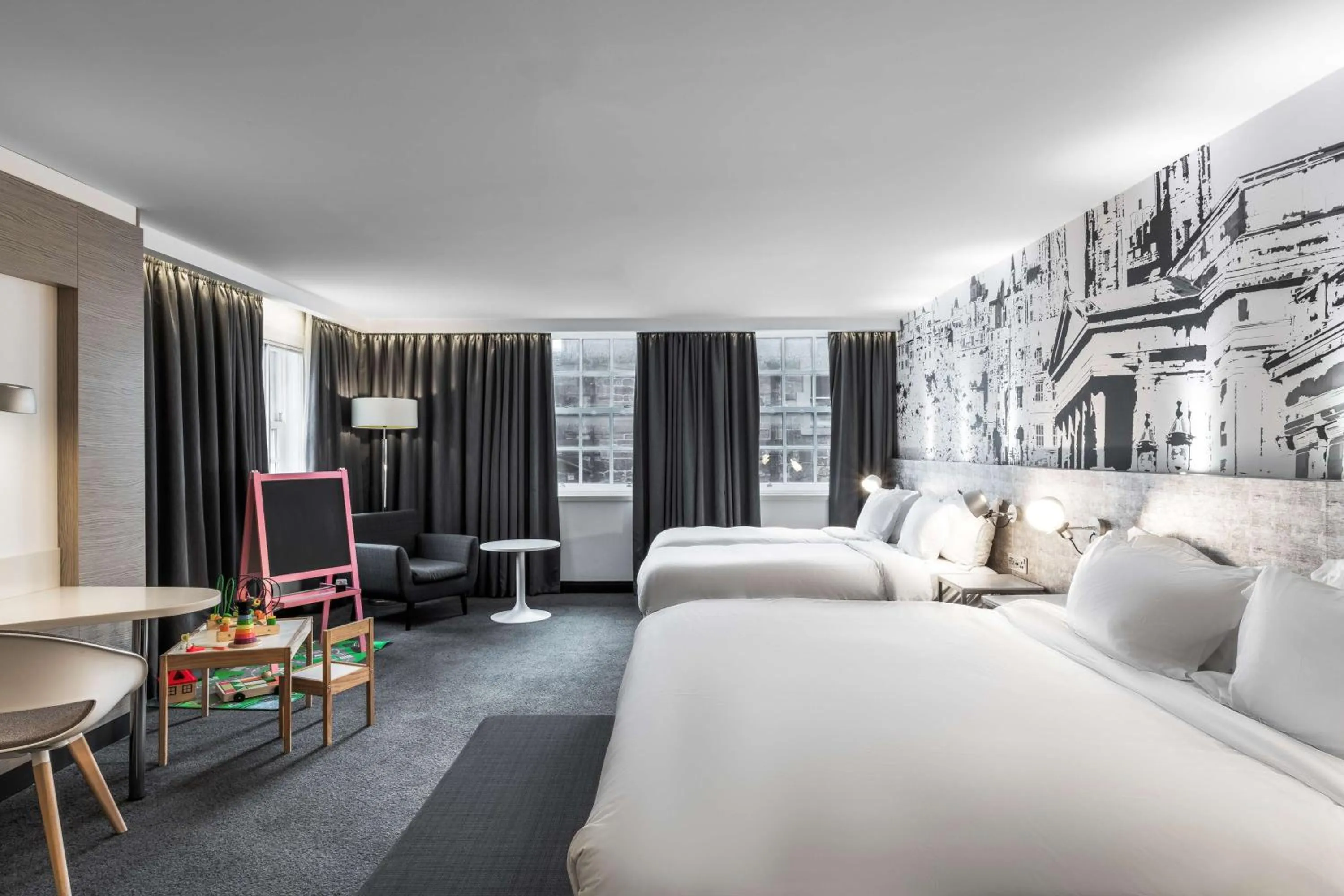 Bedroom, Bed in Radisson Blu Hotel, Edinburgh City Centre