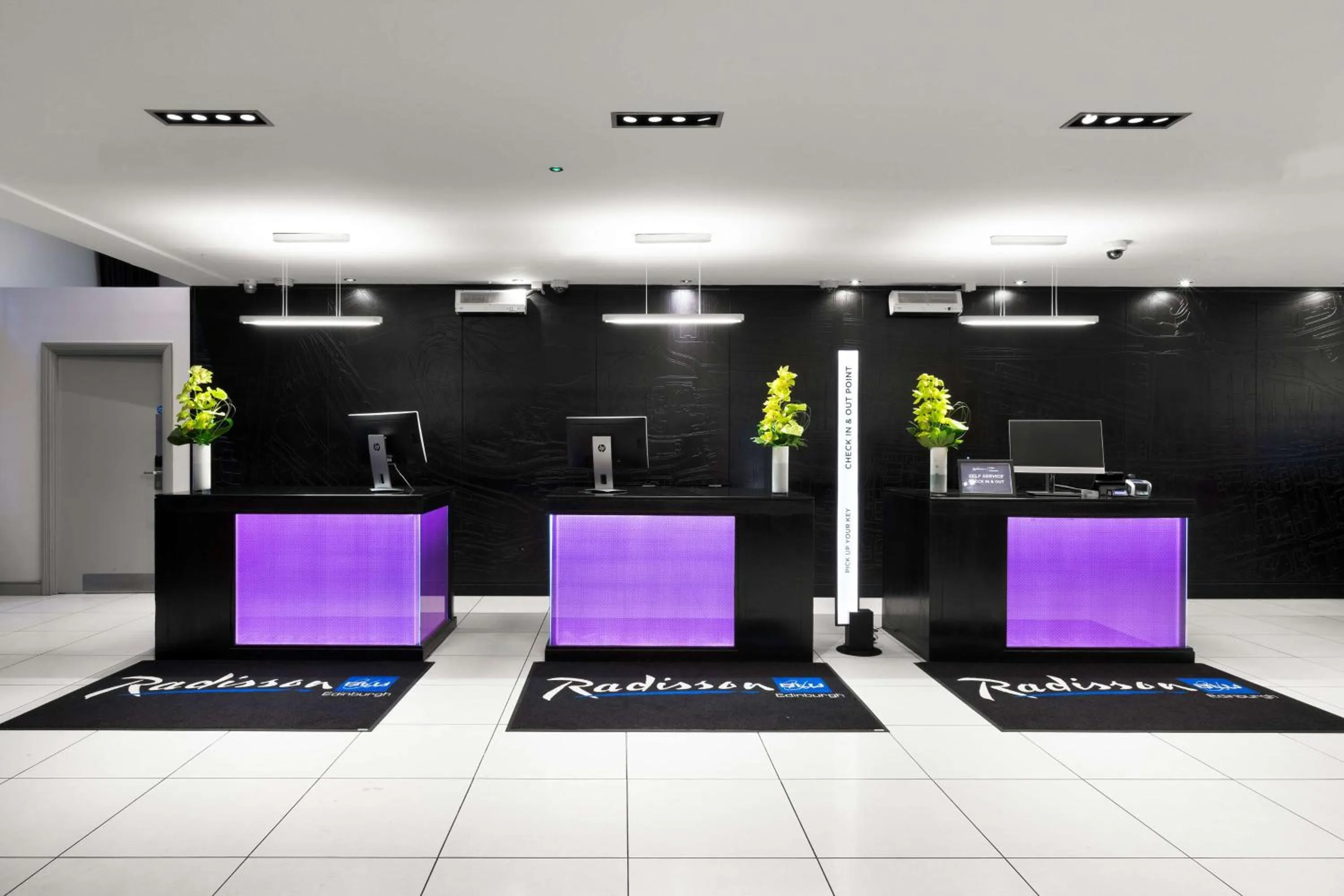 Lobby or reception in Radisson Blu Hotel, Edinburgh City Centre