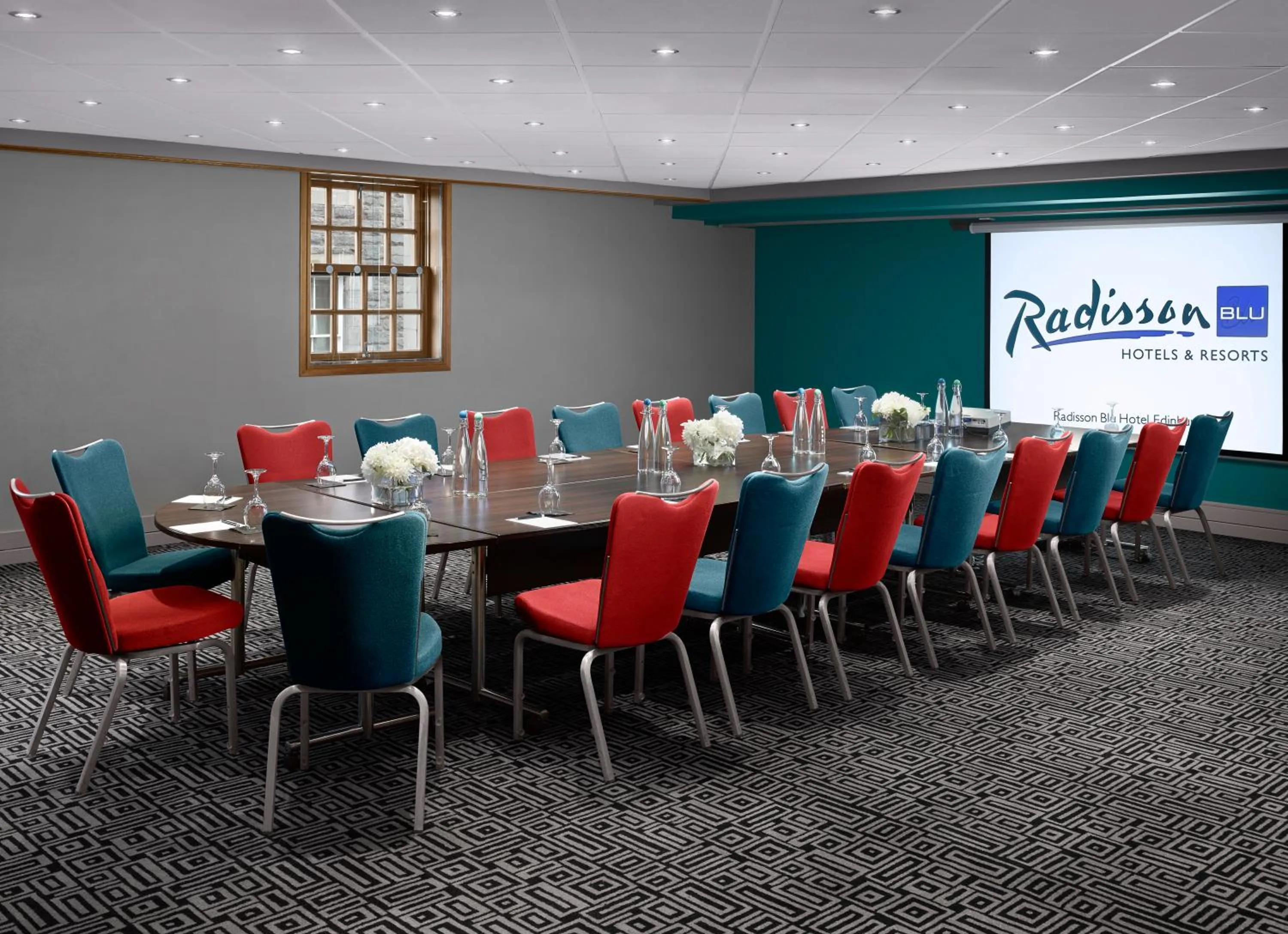 Area and facilities in Radisson Blu Hotel, Edinburgh City Centre