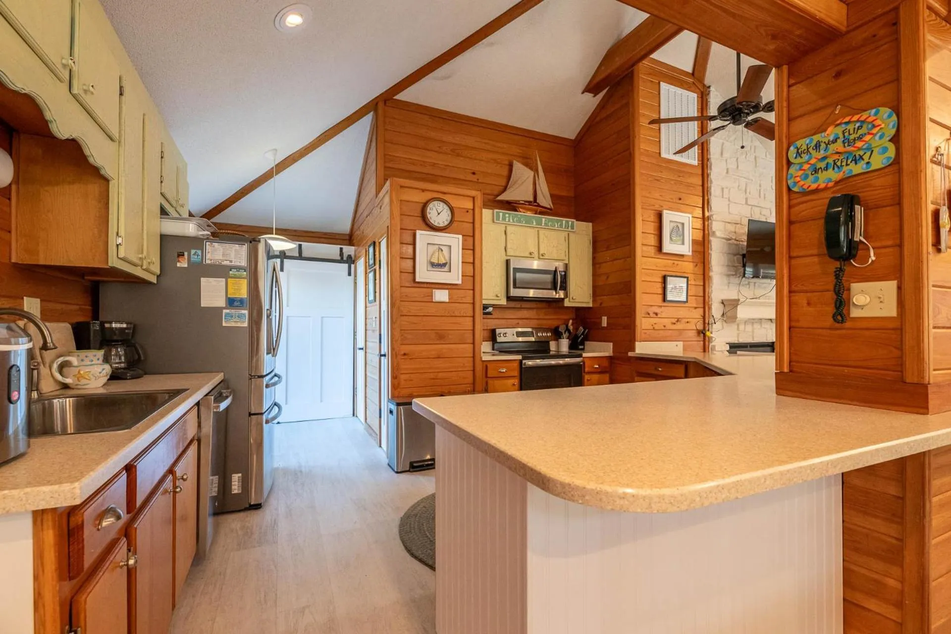 Just For Fun - Duck, Schooner Ridge, Pool Open 4/15, Pool Heat Option, Hot Tub, Close to Downtown