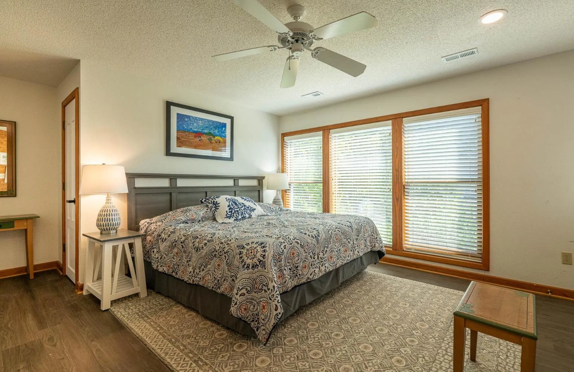 Bed in Just For Fun - Duck, Schooner Ridge, Pool Open 4/15, Pool Heat Option, Hot Tub, Close to Downtown