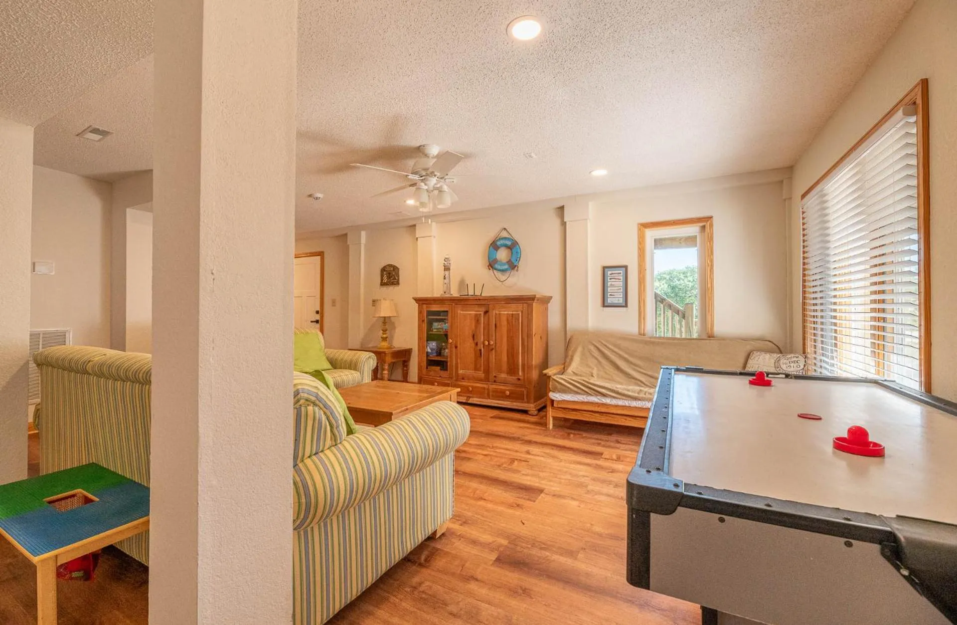 Just For Fun - Duck, Schooner Ridge, Pool Open 4/15, Pool Heat Option, Hot Tub, Close to Downtown