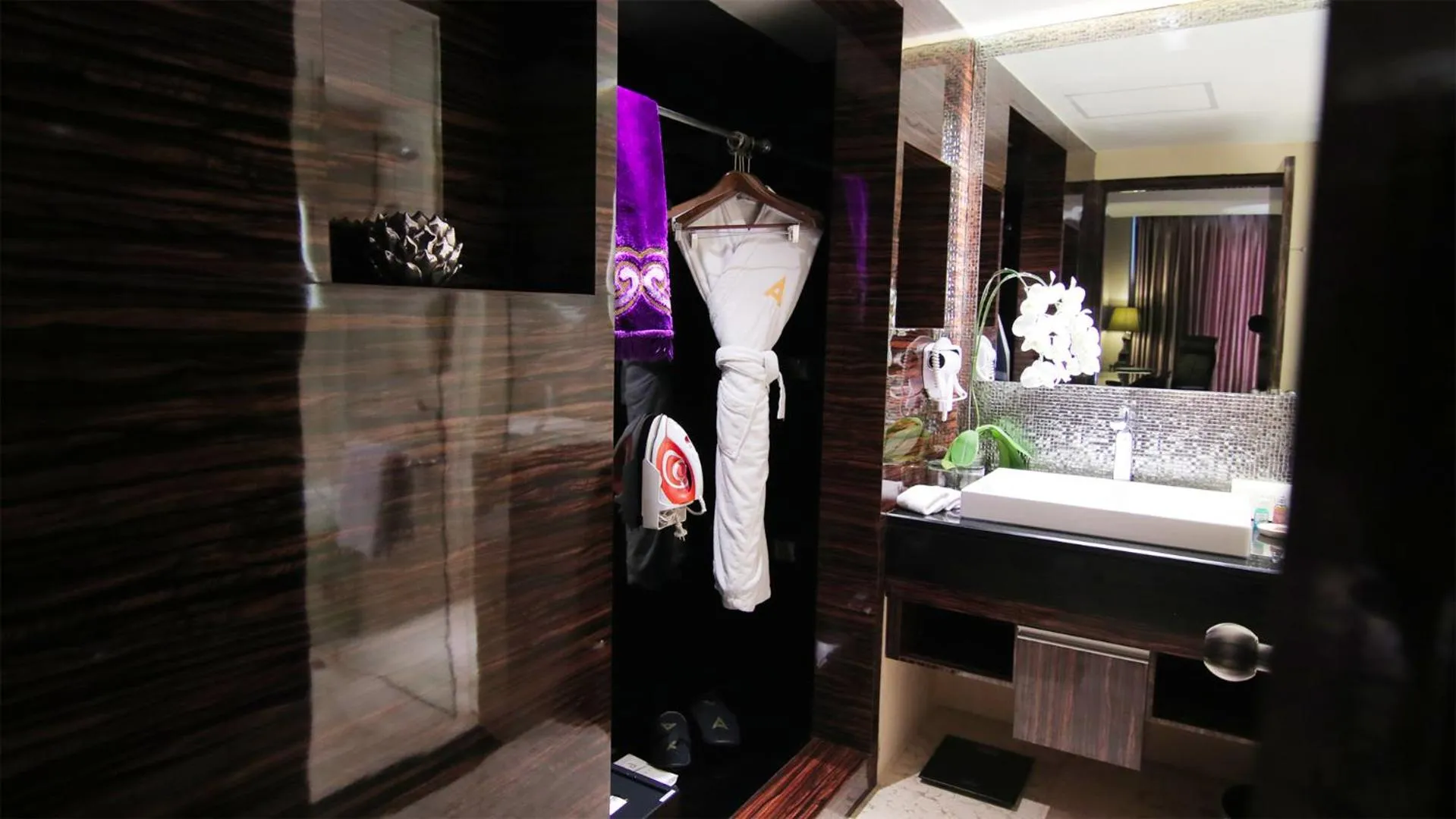 Bathroom in The Arista Hotel Palembang
