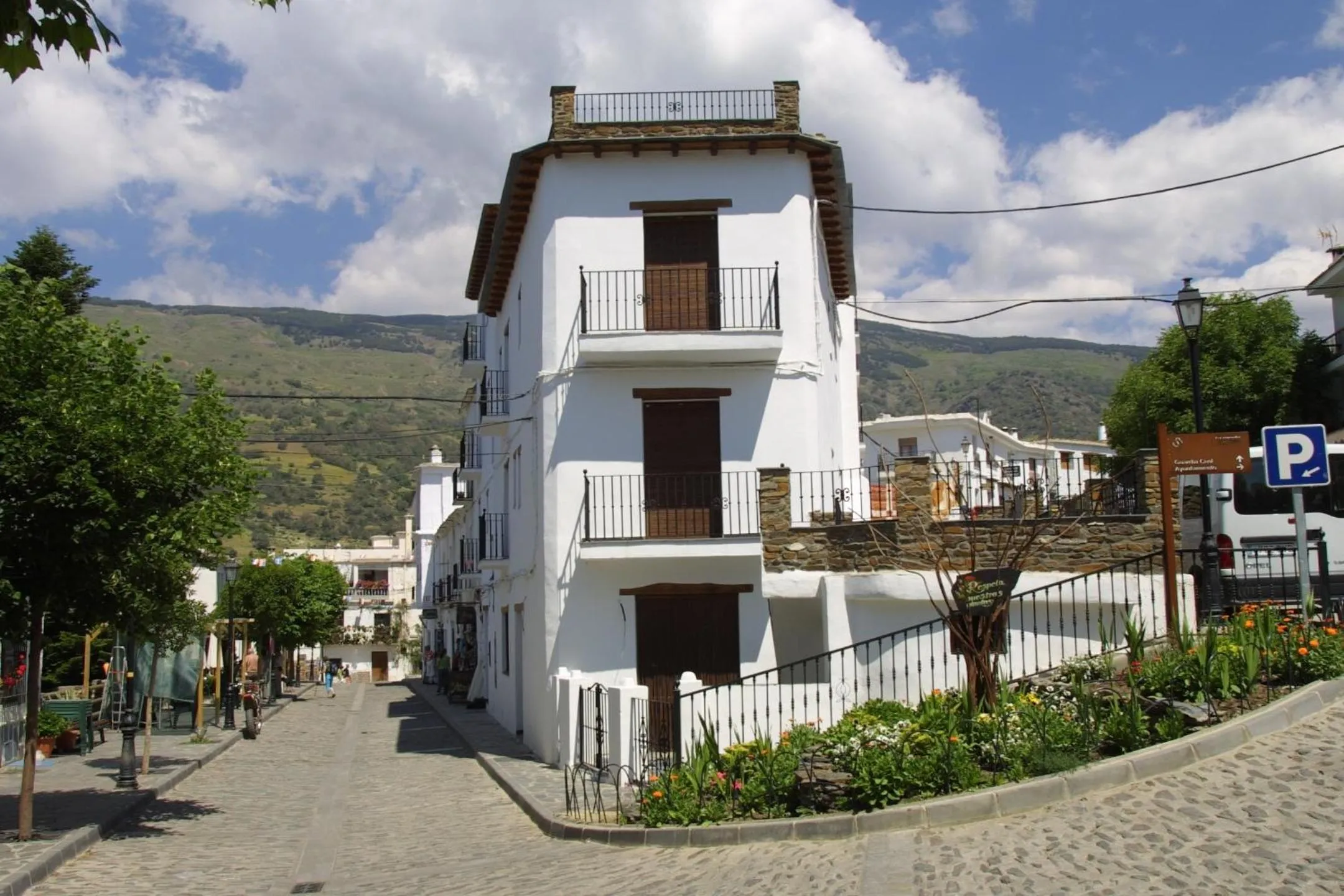 Property building in Hotel Rural Poqueira II