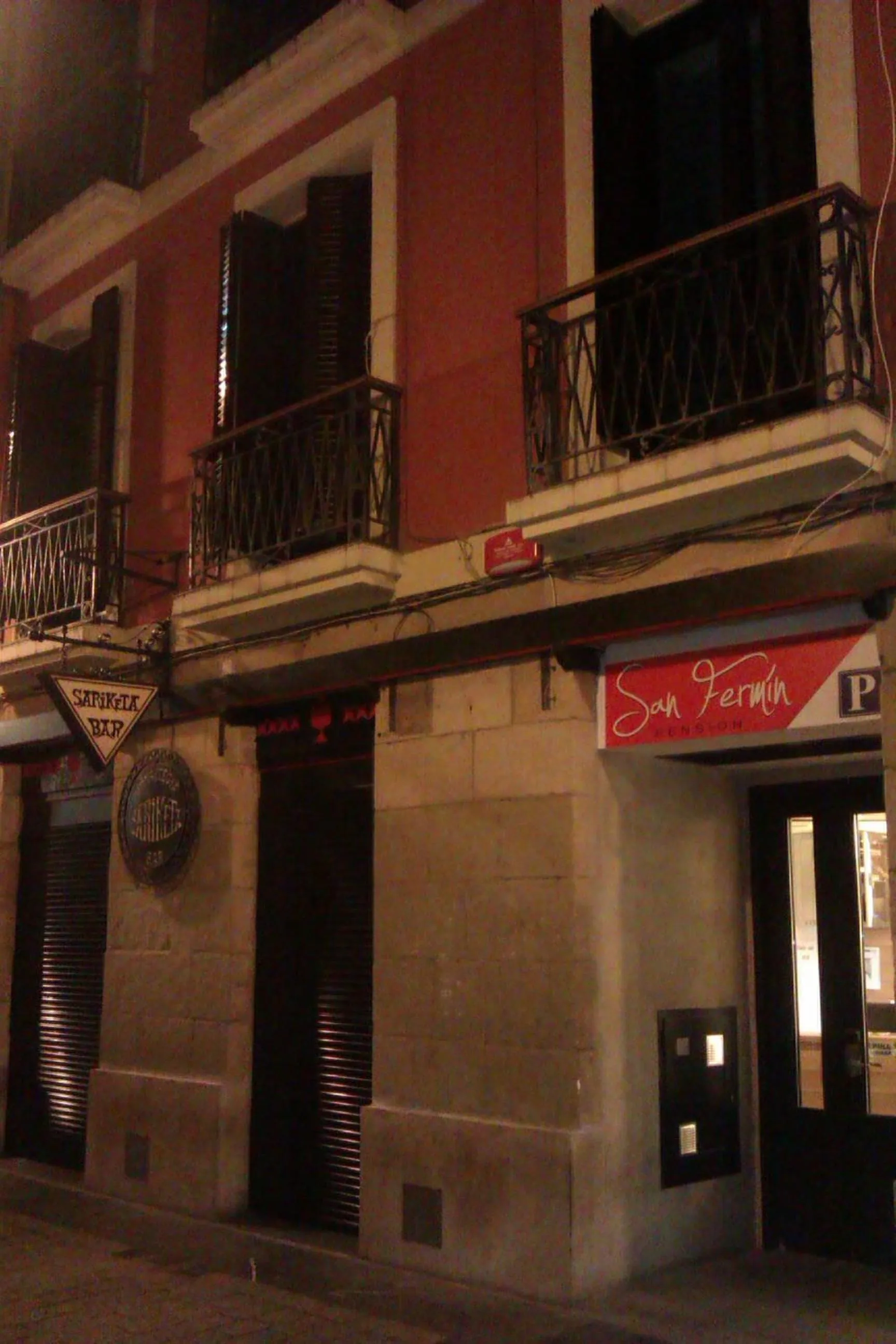 Facade/entrance in Pensión San Fermín