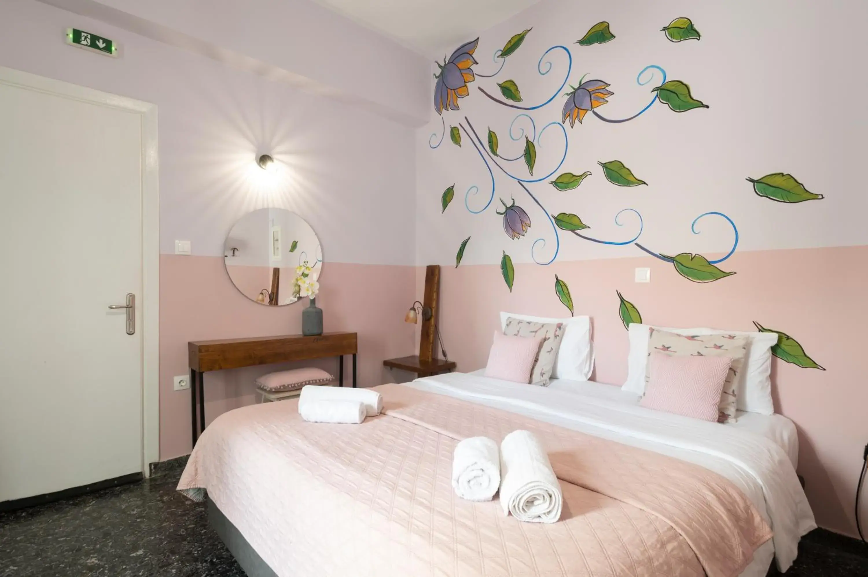 Deluxe Double or Twin Room with Balcony - single occupancy in Kalamata Art Rooms Deluxe Double or Twin Room with Balcony - single occupancy in Kalamata Art Rooms