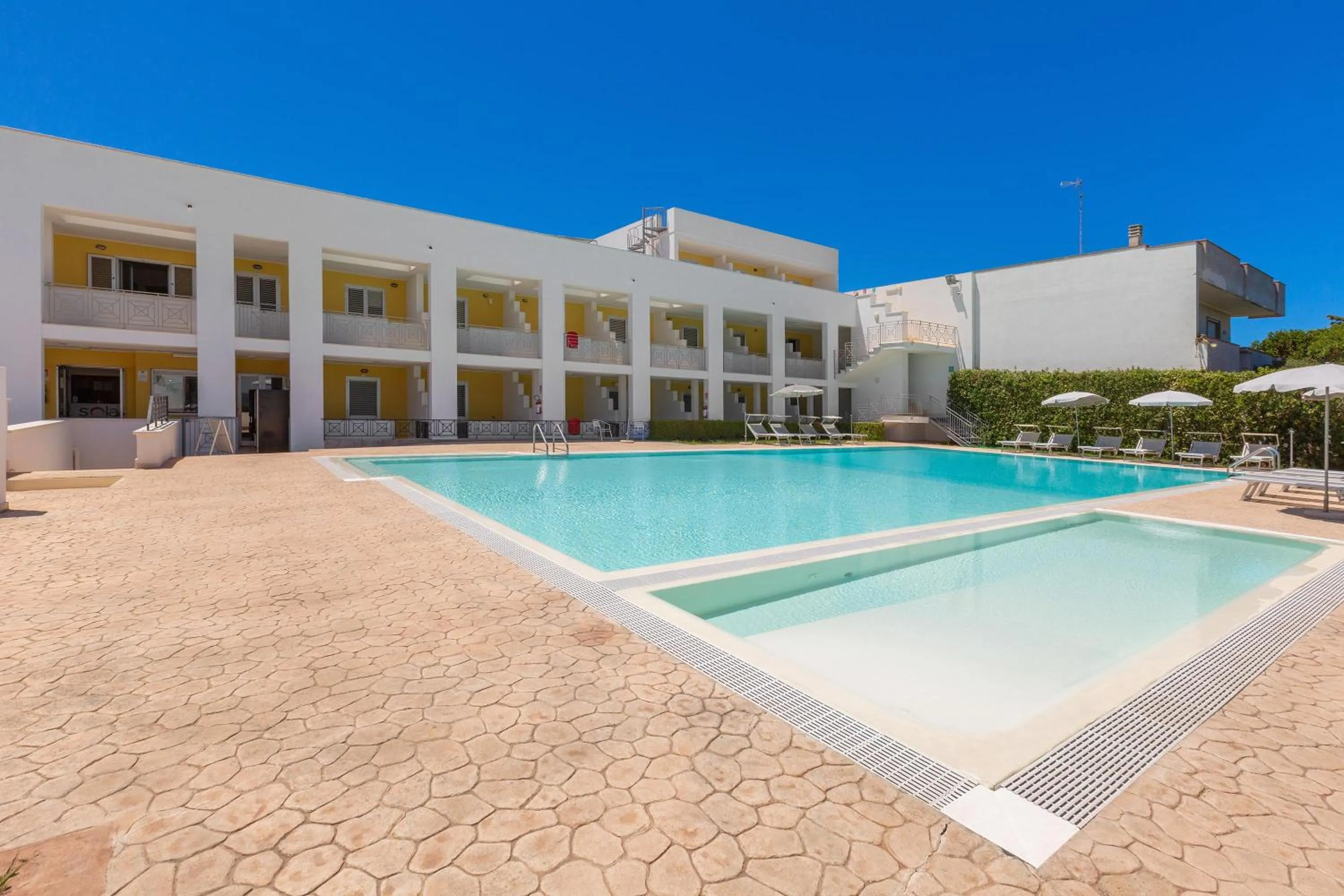 Property building in Residence Solaris