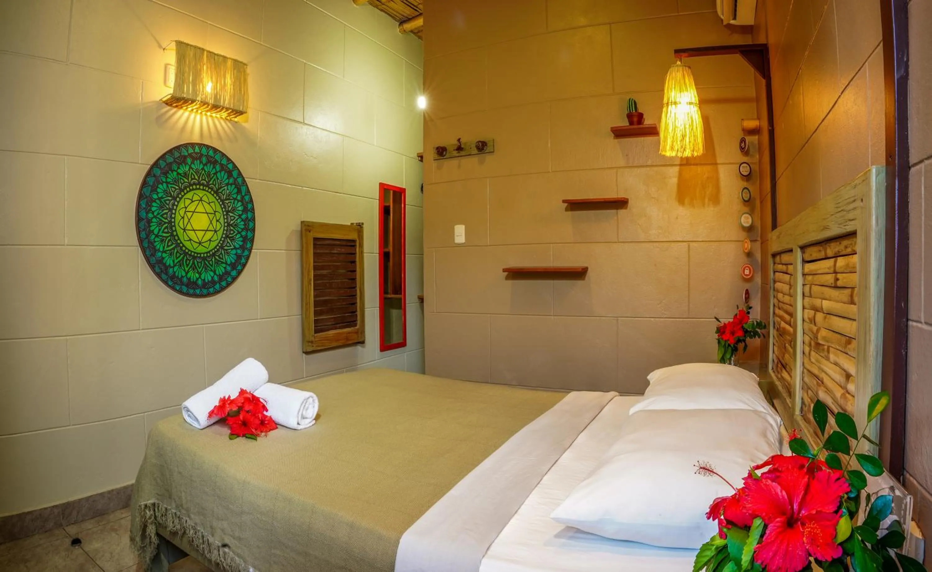 Bedroom, Bed in Hotel Kundalini