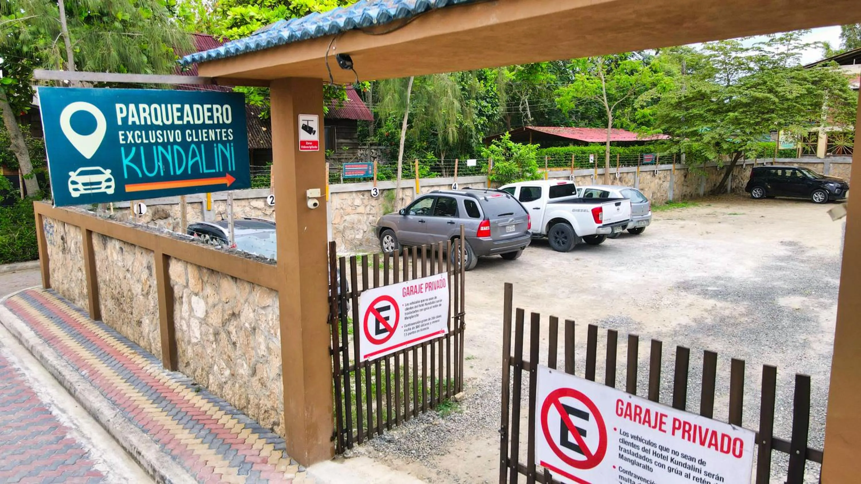 Parking in Hotel Kundalini