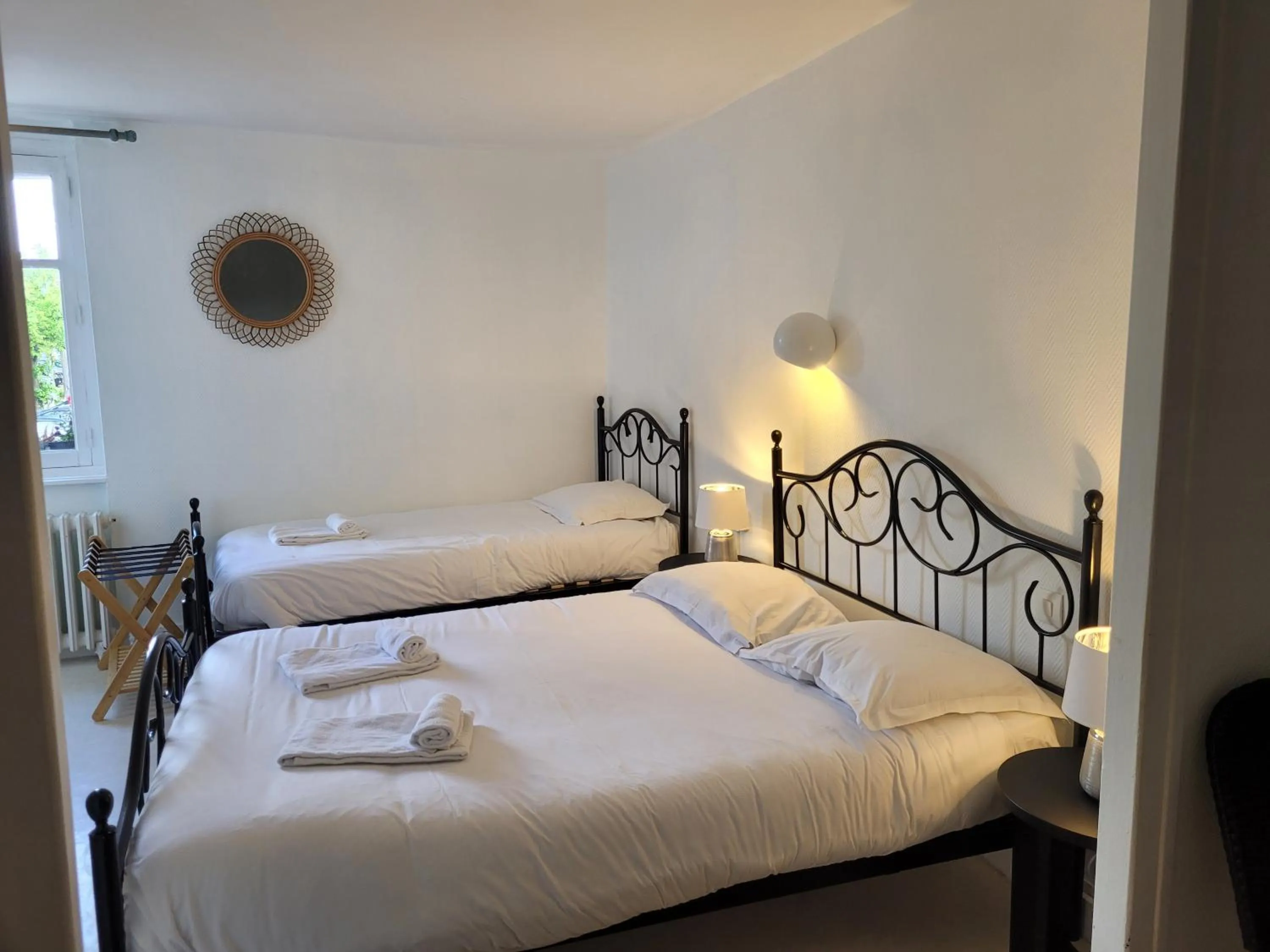 Bed in Hotel Duchesse Anne