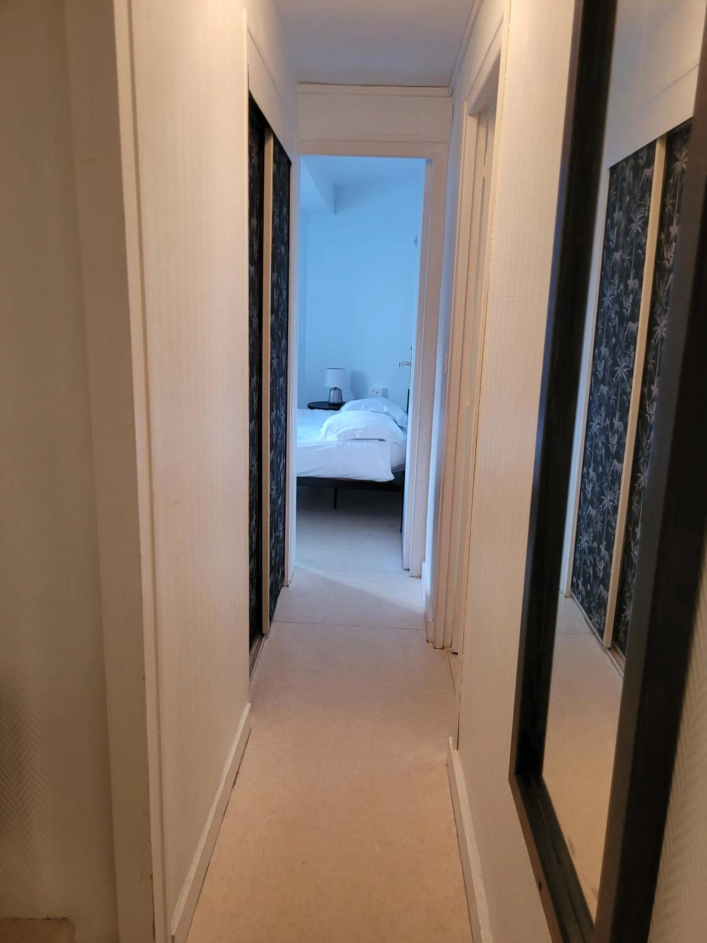 Bed in Hotel Duchesse Anne