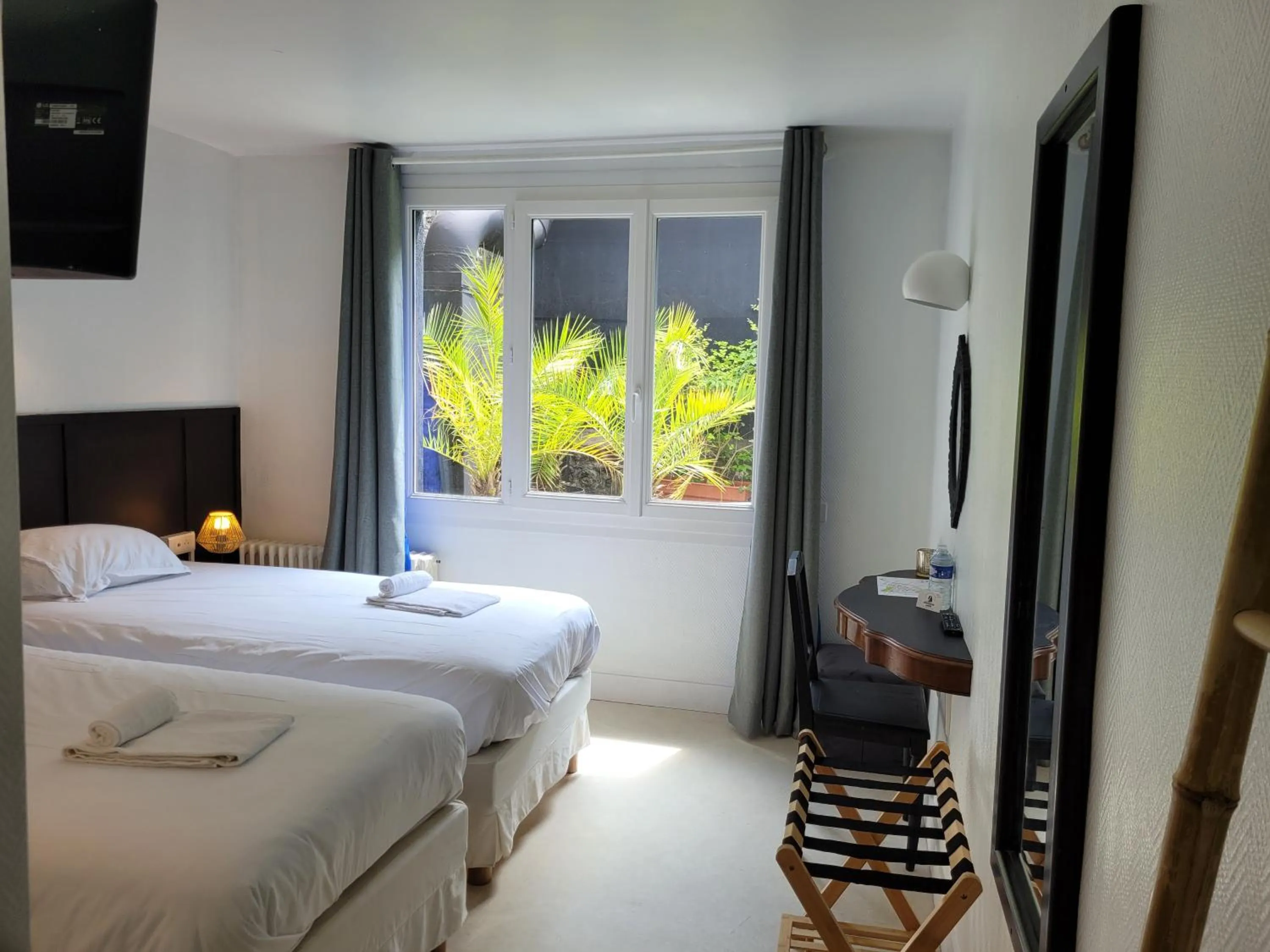 Bed in Hotel Duchesse Anne