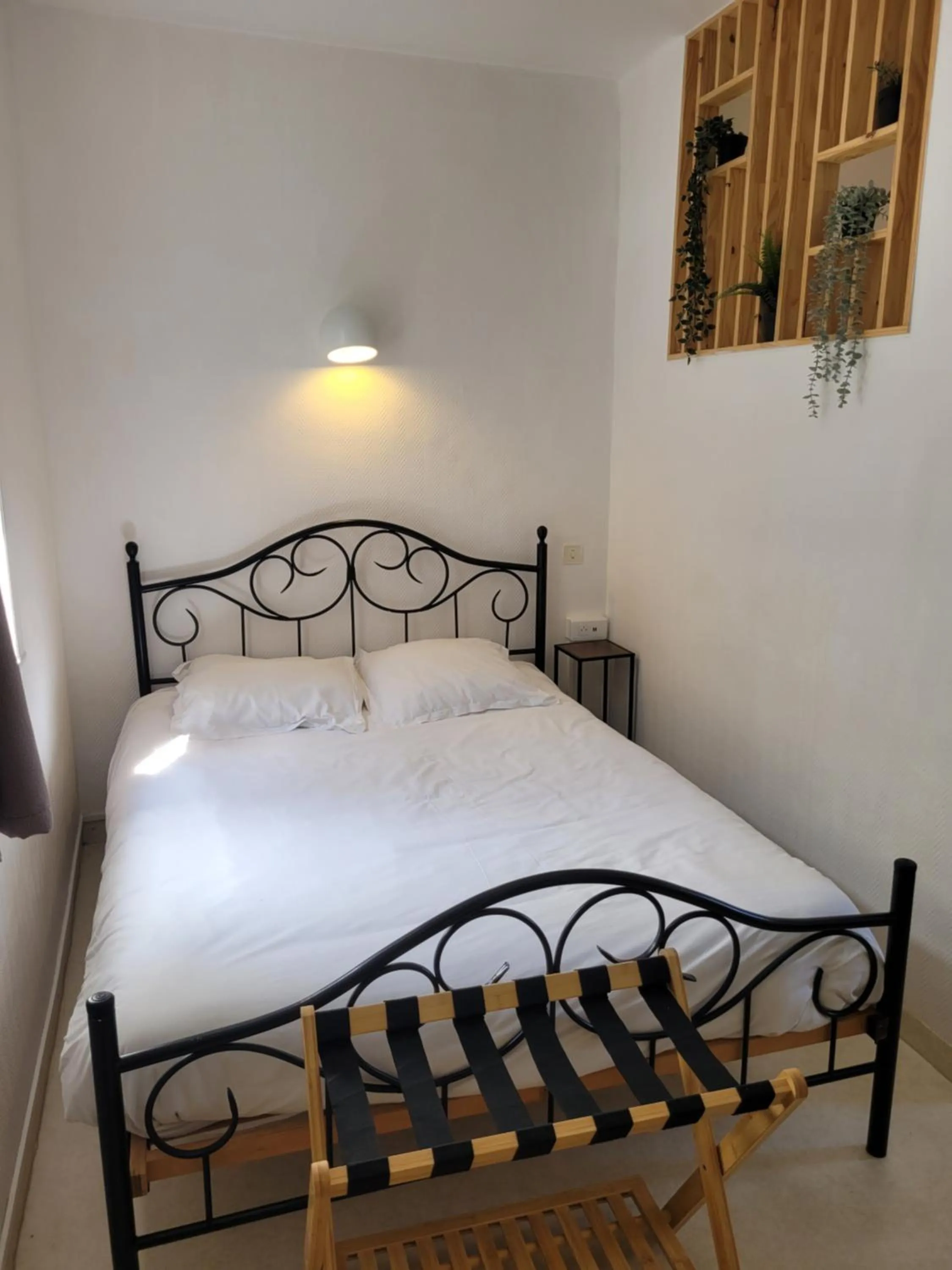 Bed in Hotel Duchesse Anne