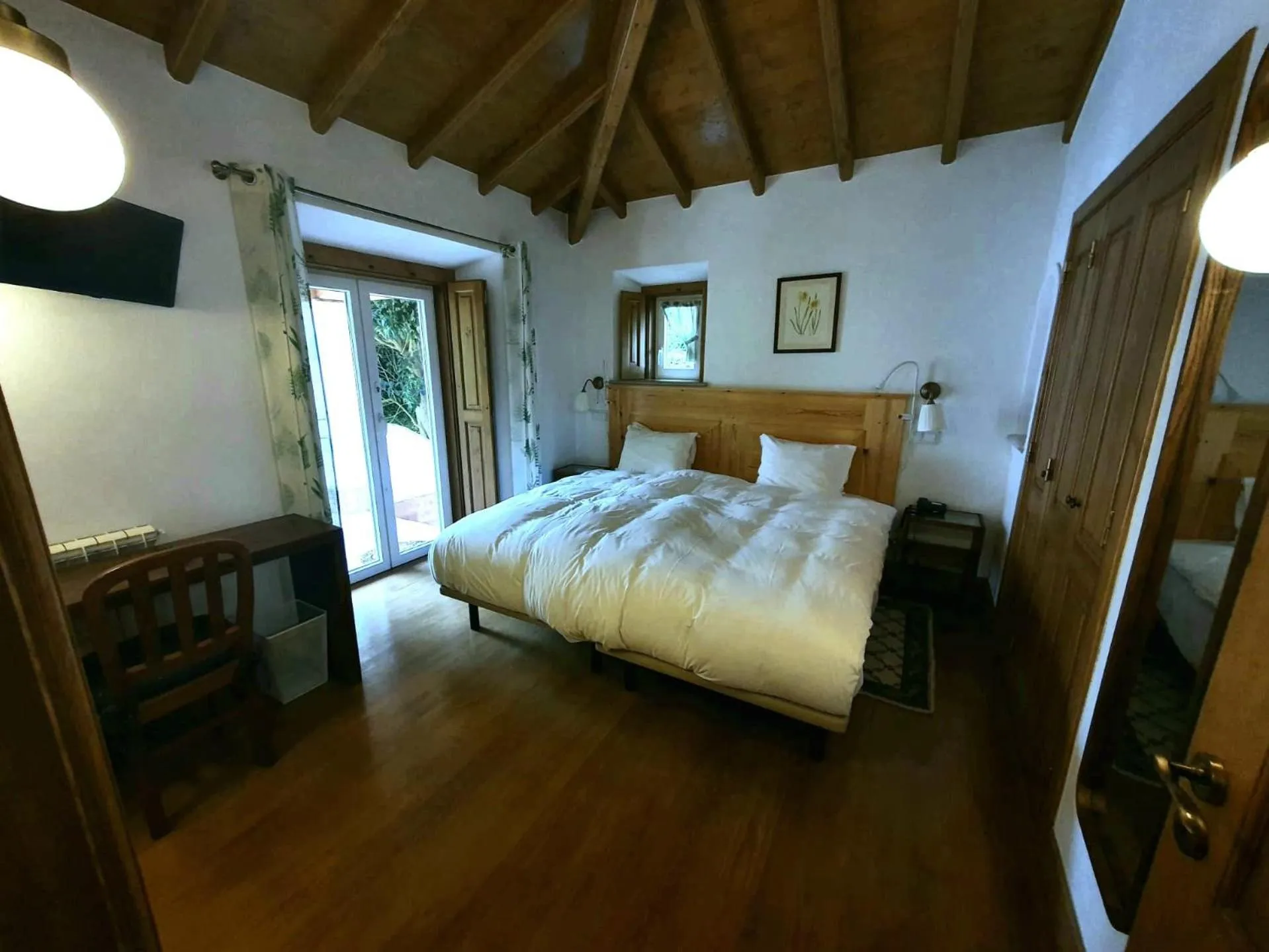 Bed in Hotel Sintra Jardim