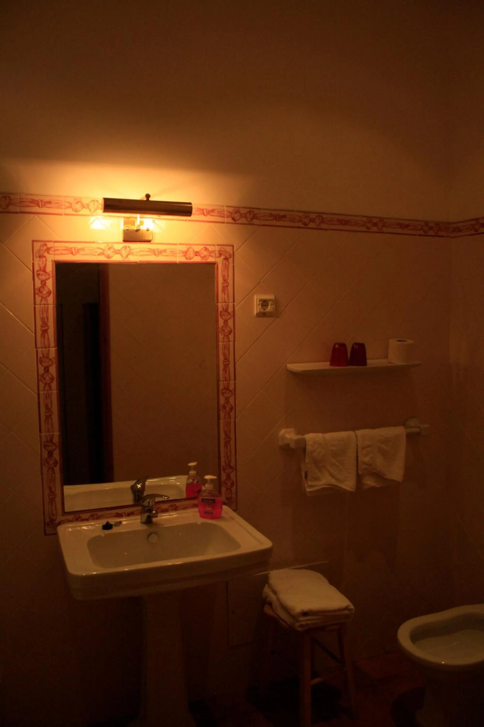 Bathroom in Hotel Sintra Jardim