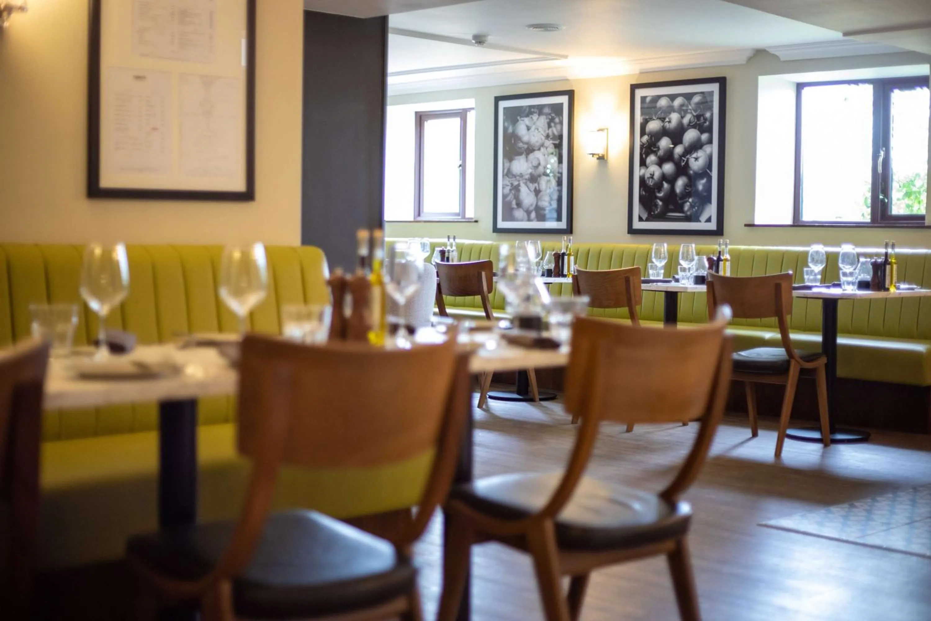 Restaurant/places to eat in Best Western Gables Hotel