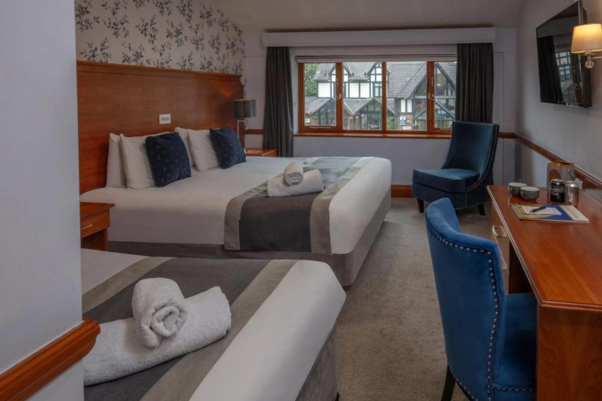 Bedroom, Bed in Best Western Gables Hotel