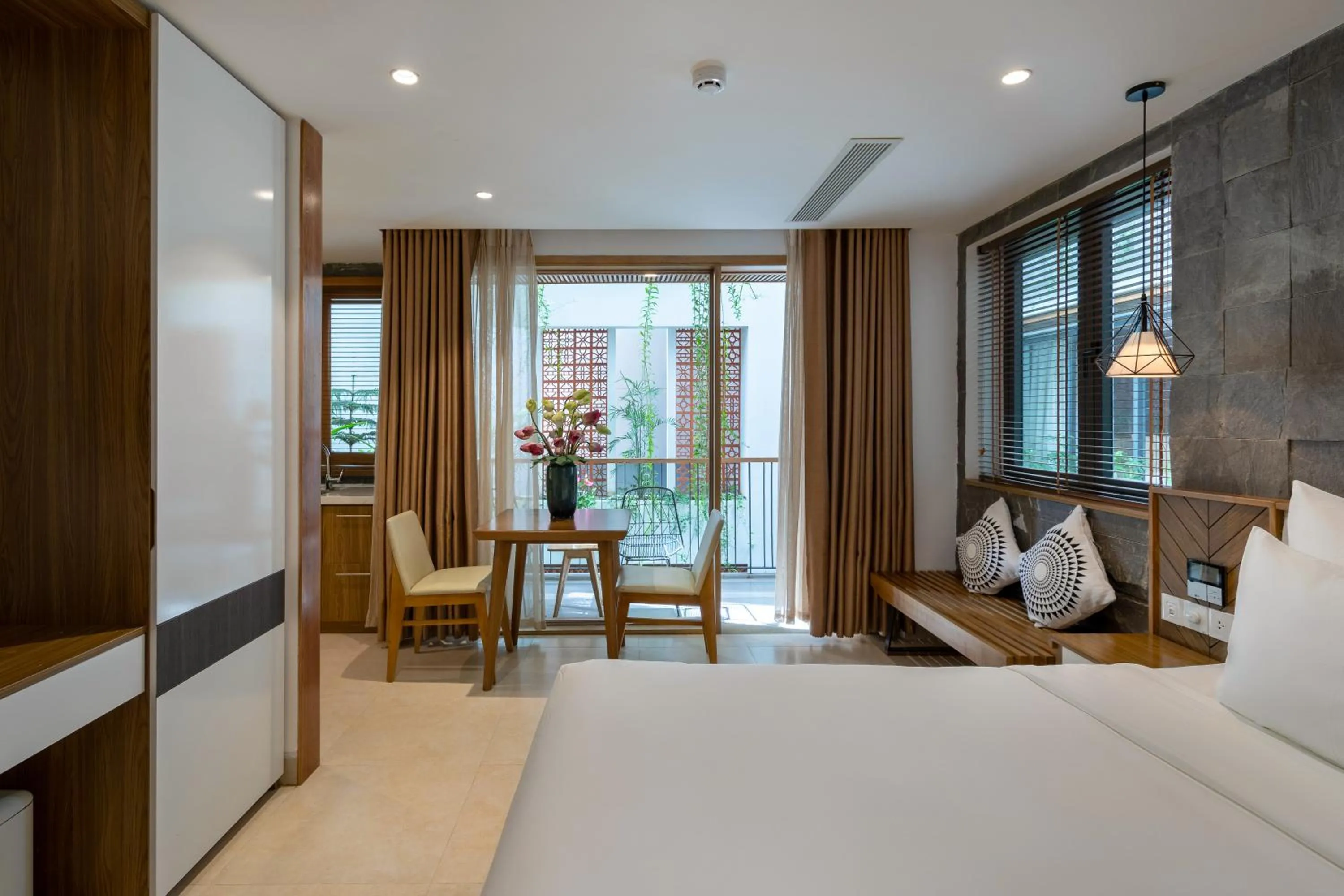 Balcony/Terrace, Bed in Ponte Boutique Da Nang