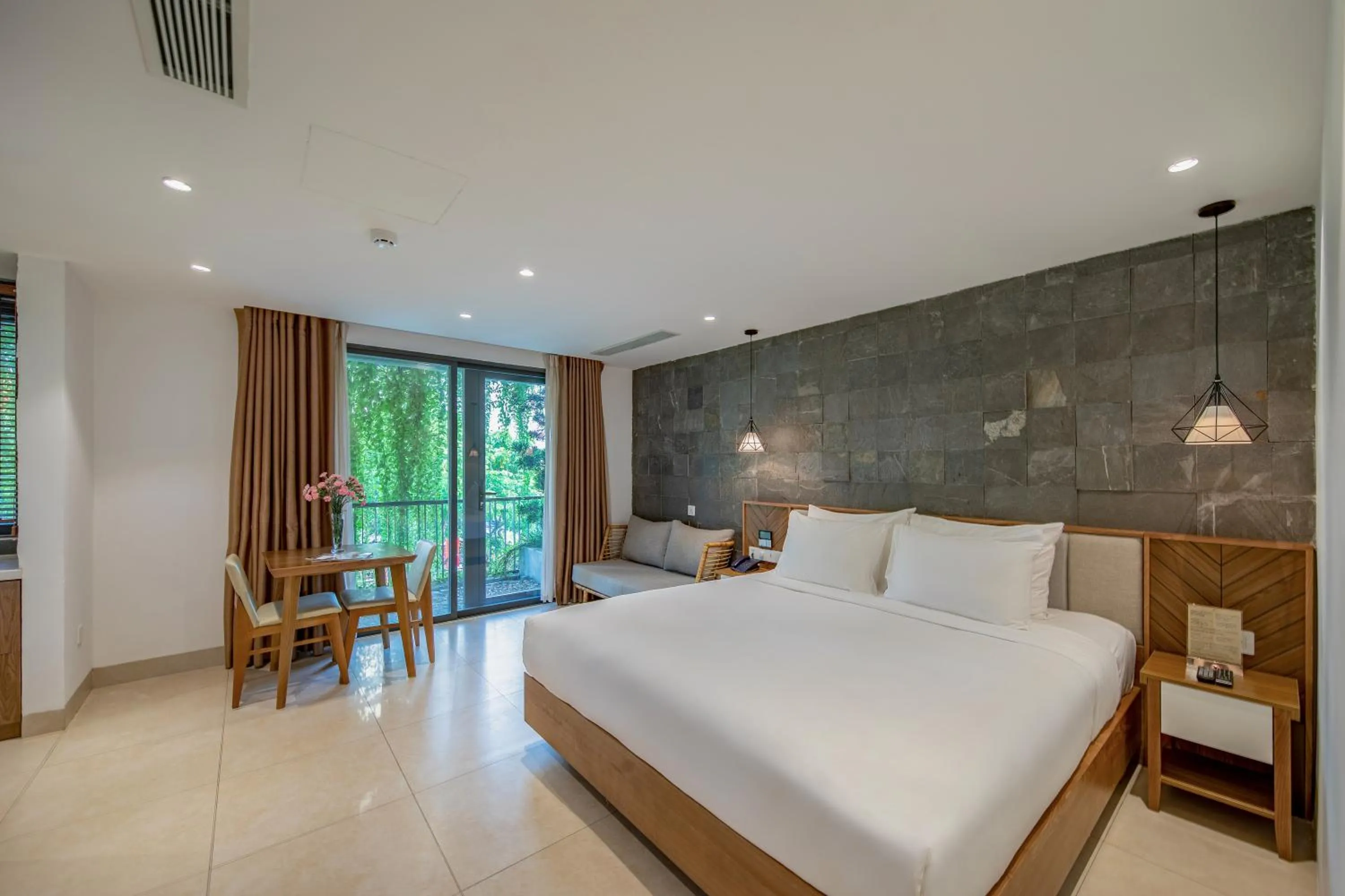 Balcony/Terrace, Bed in Ponte Boutique Da Nang
