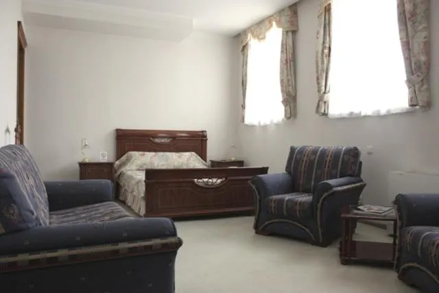 Day in Astoria Hotel