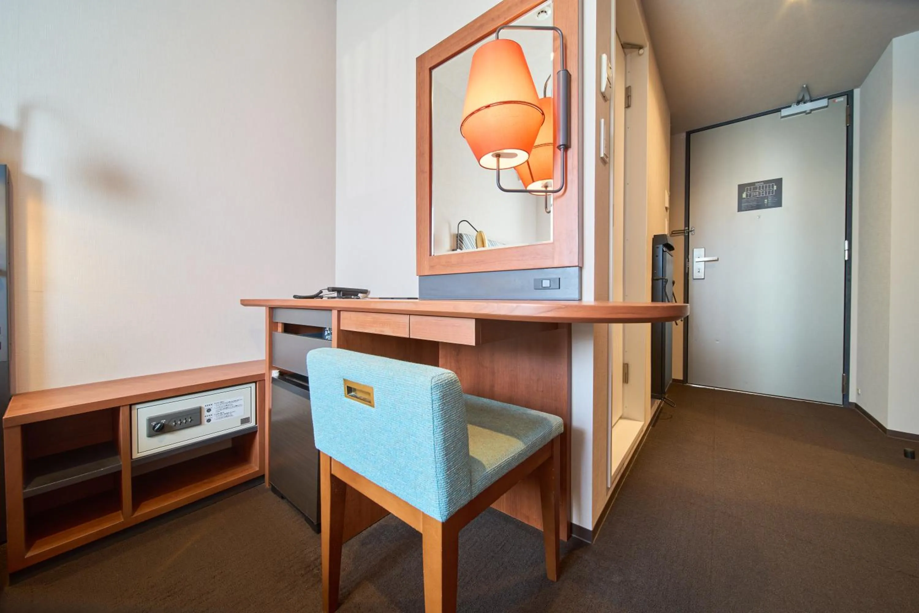 Photo of the whole room in Meitetsu Inn Nagoya Kanayama Annex