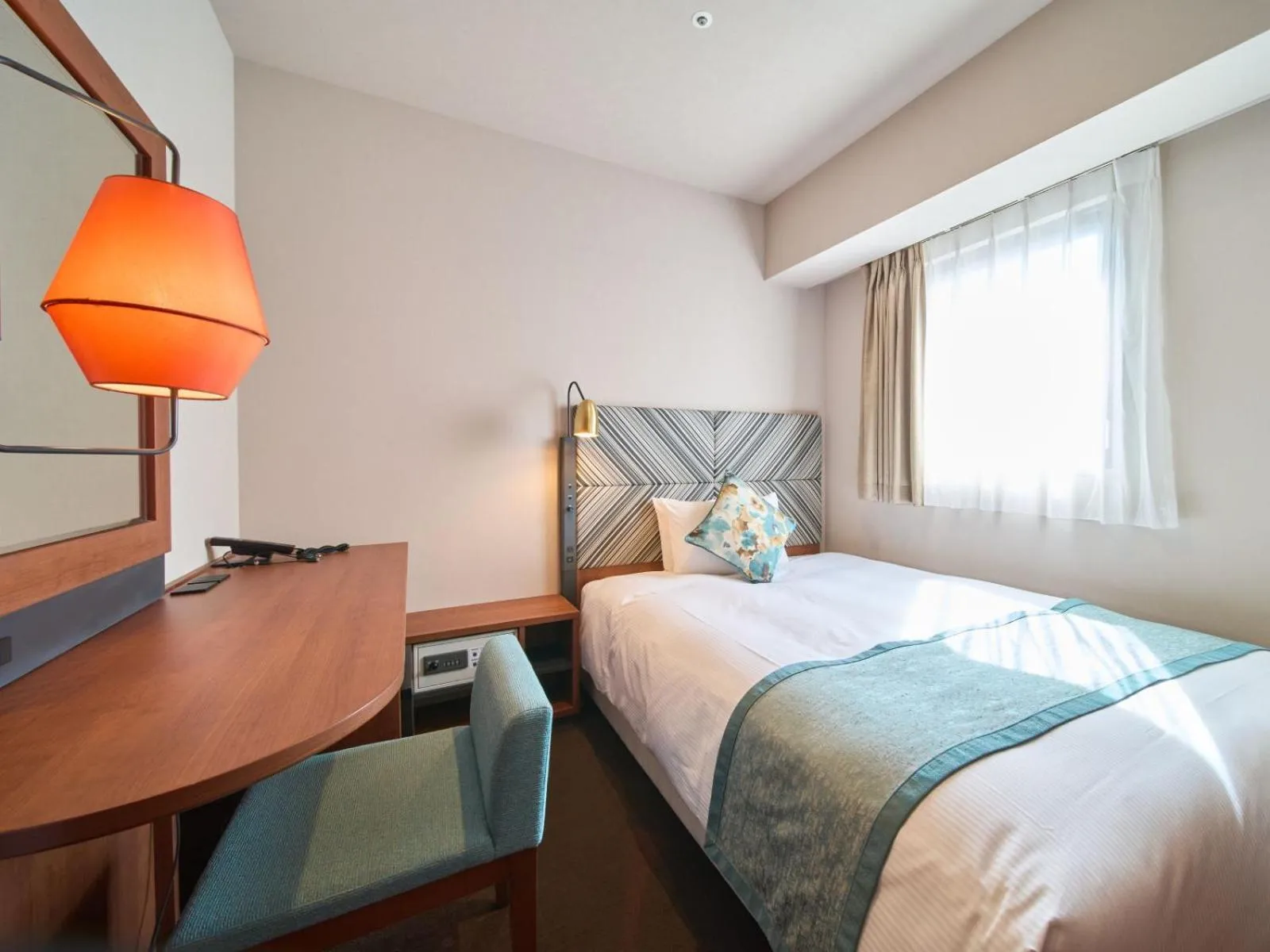 Photo of the whole room, Bed in Meitetsu Inn Nagoya Kanayama Annex