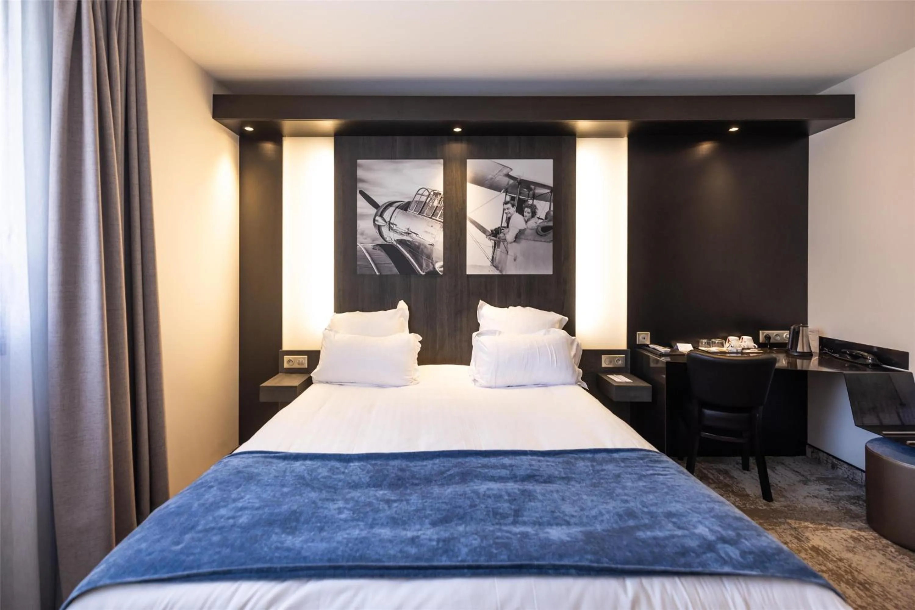 Bedroom, Bed in Best Western Saint Exupéry Eysines - Bordeaux Ouest