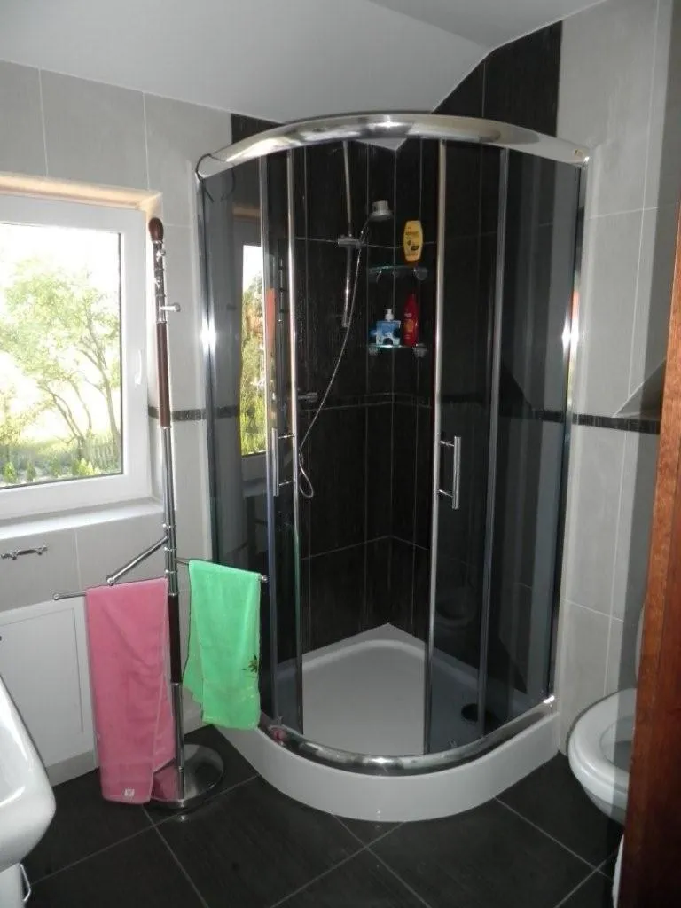 Shower in Dom Derbend na wyłączność