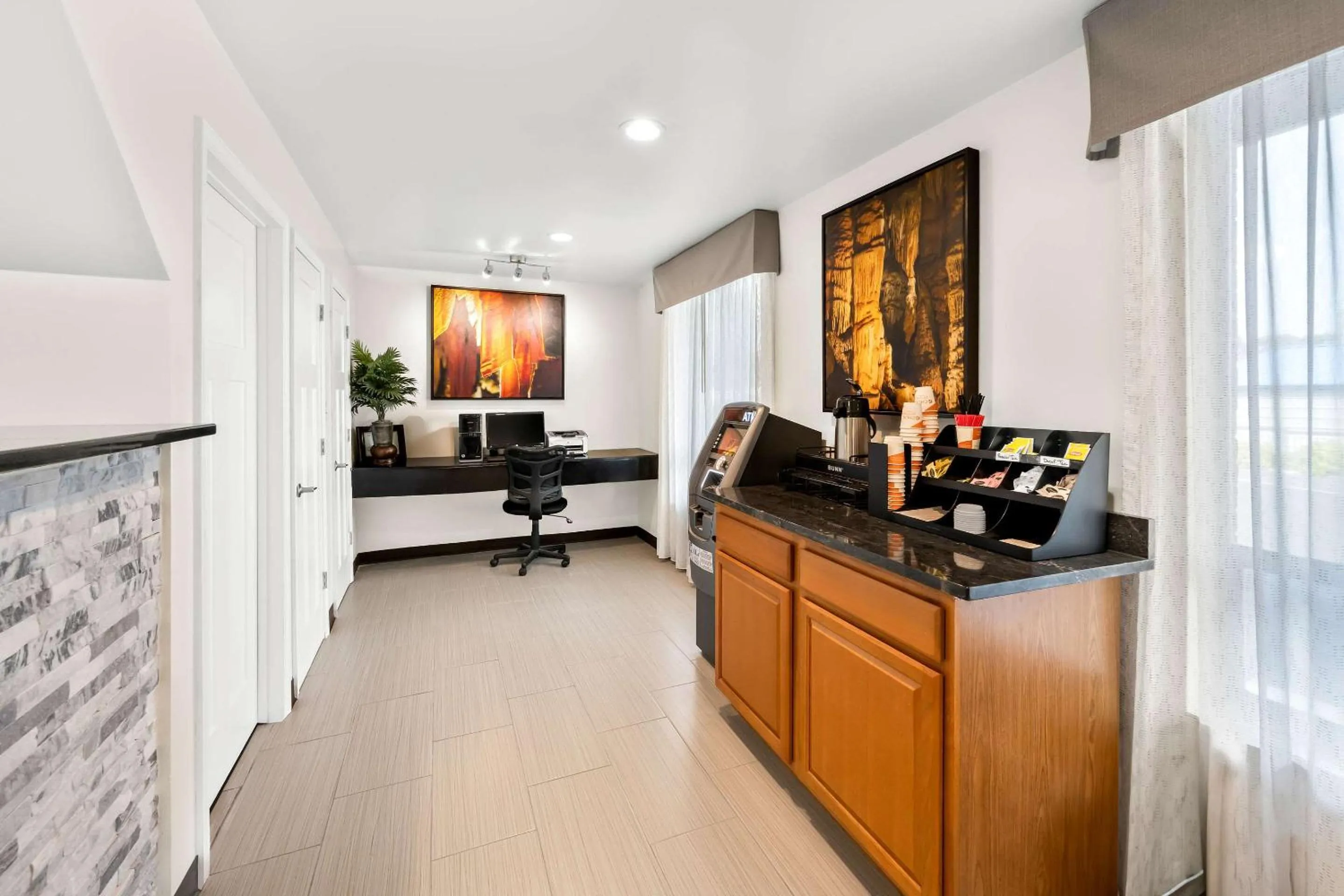 Lobby or reception in Quality Inn