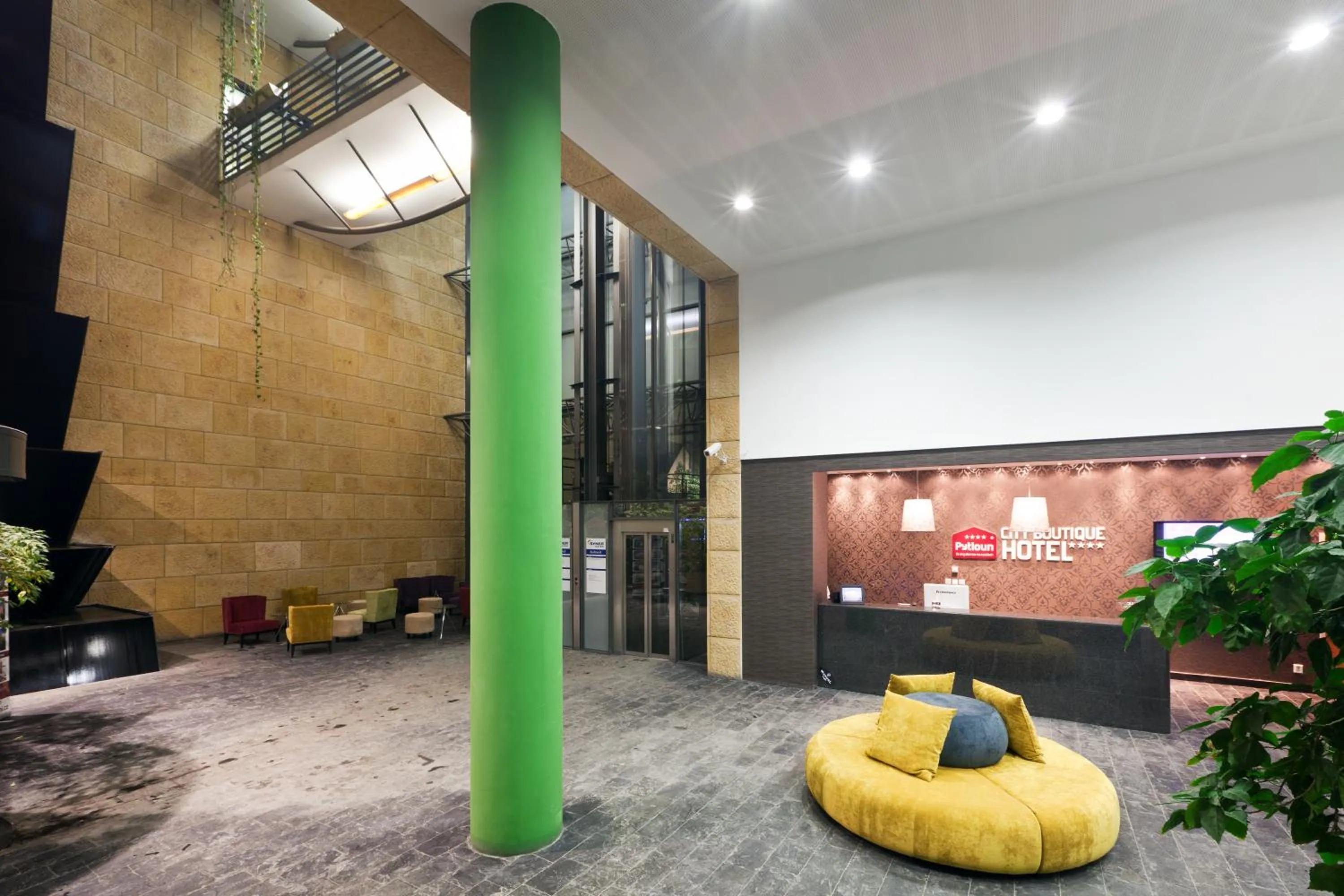 Lobby or reception in Pytloun City Boutique Self Check-in Hotel