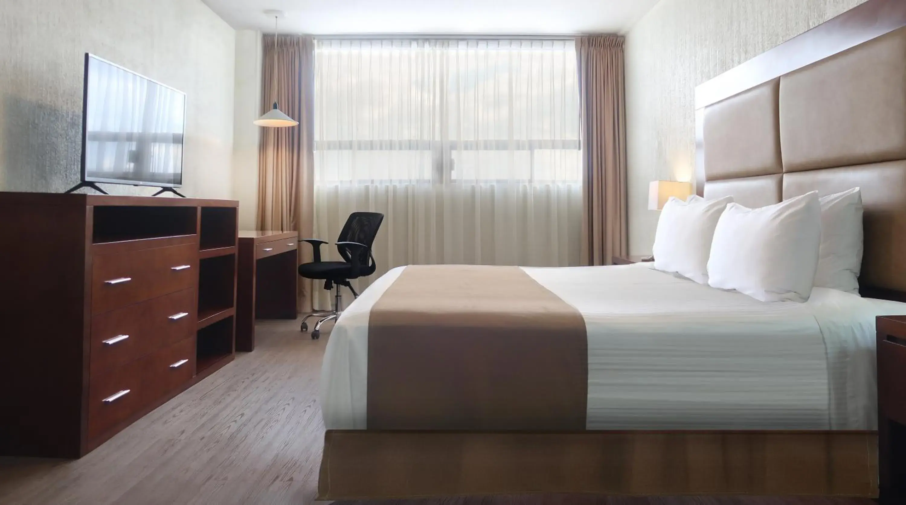 Superior Room, 1 King in Best Western Plus Plaza Vizcaya Superior Room, 1 King in Best Western Plus Plaza Vizcaya