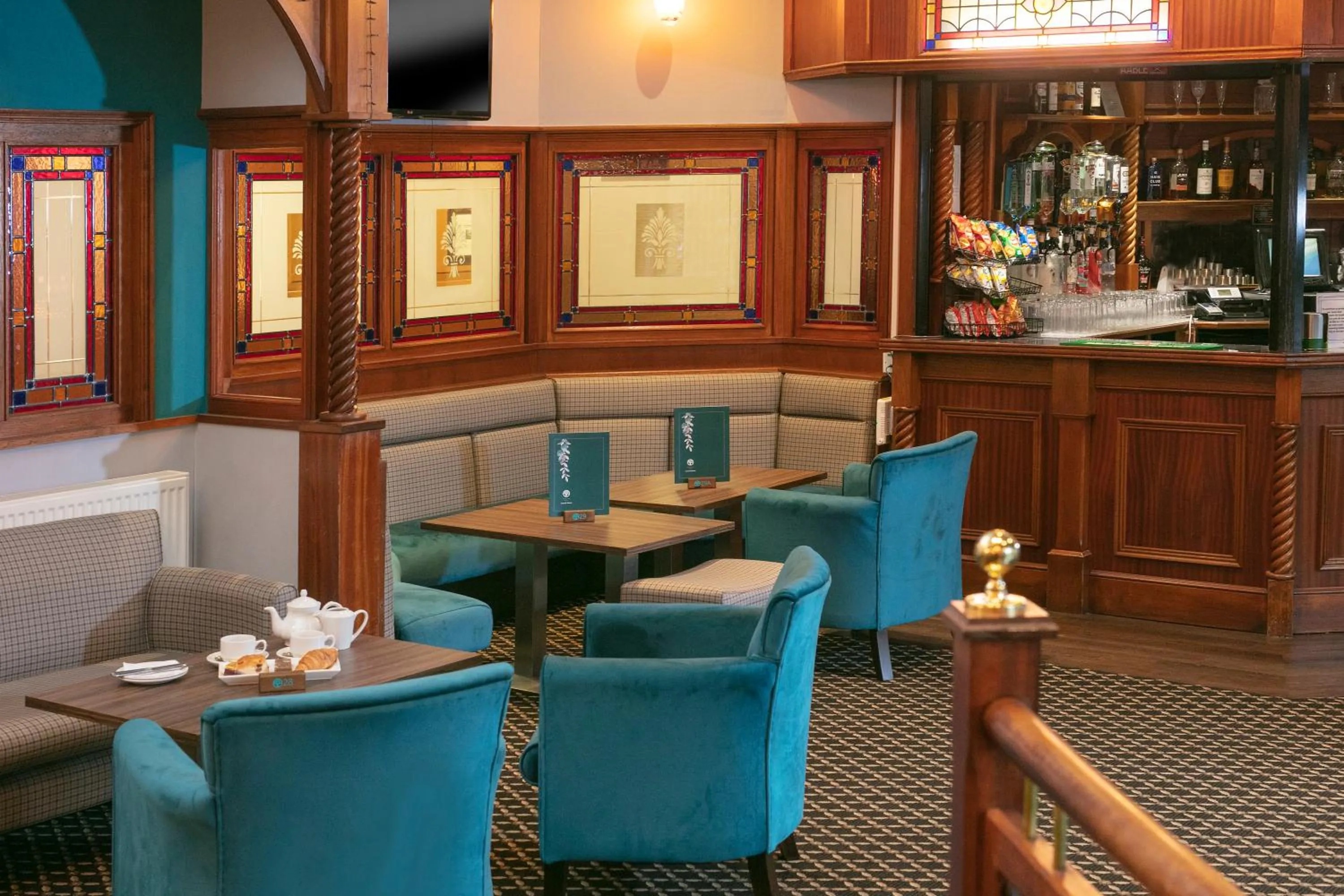 Lounge or bar in Woodlands Hotel, BW Signature Collection