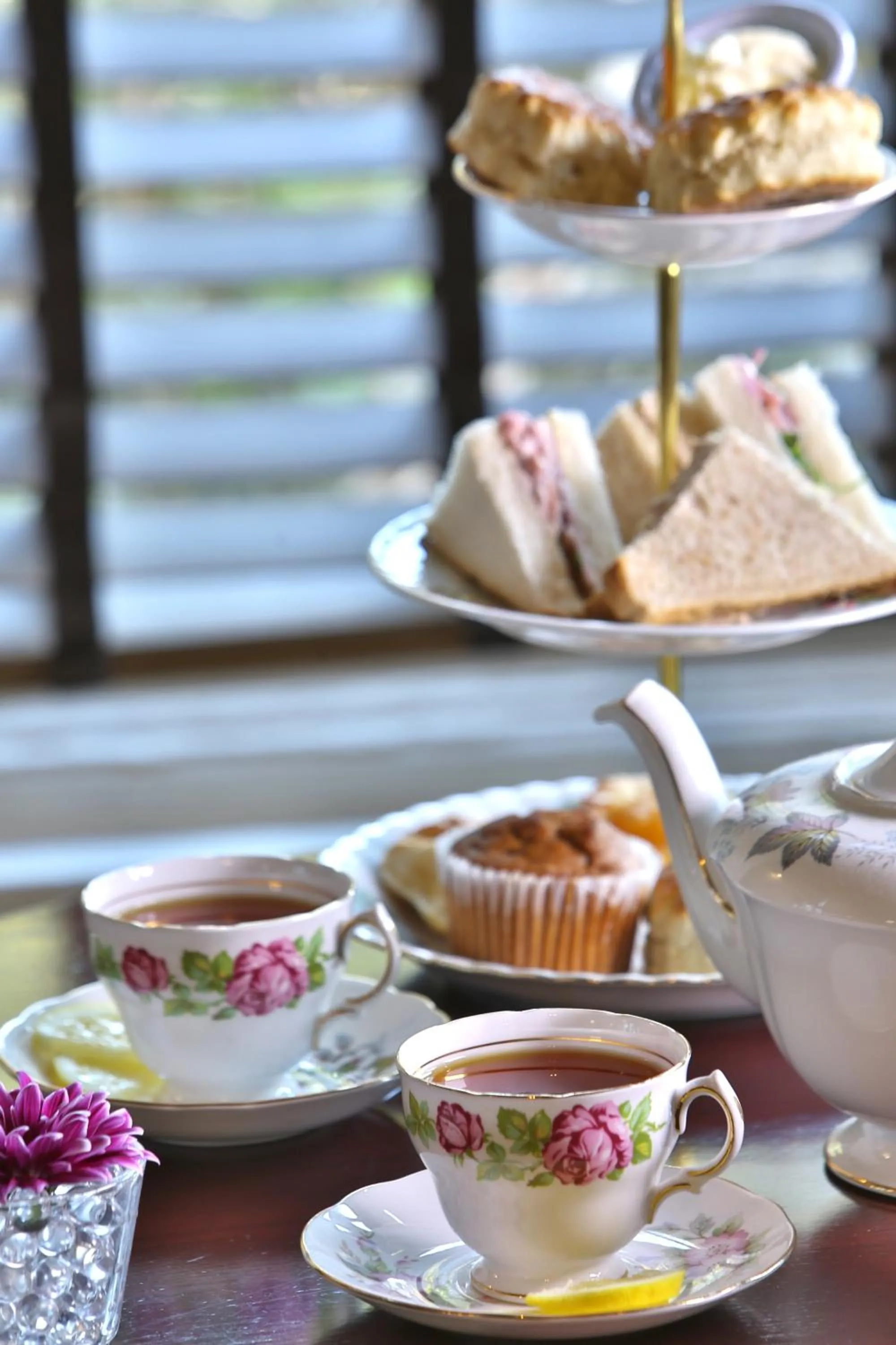 Restaurant/places to eat in Woodlands Hotel, BW Signature Collection