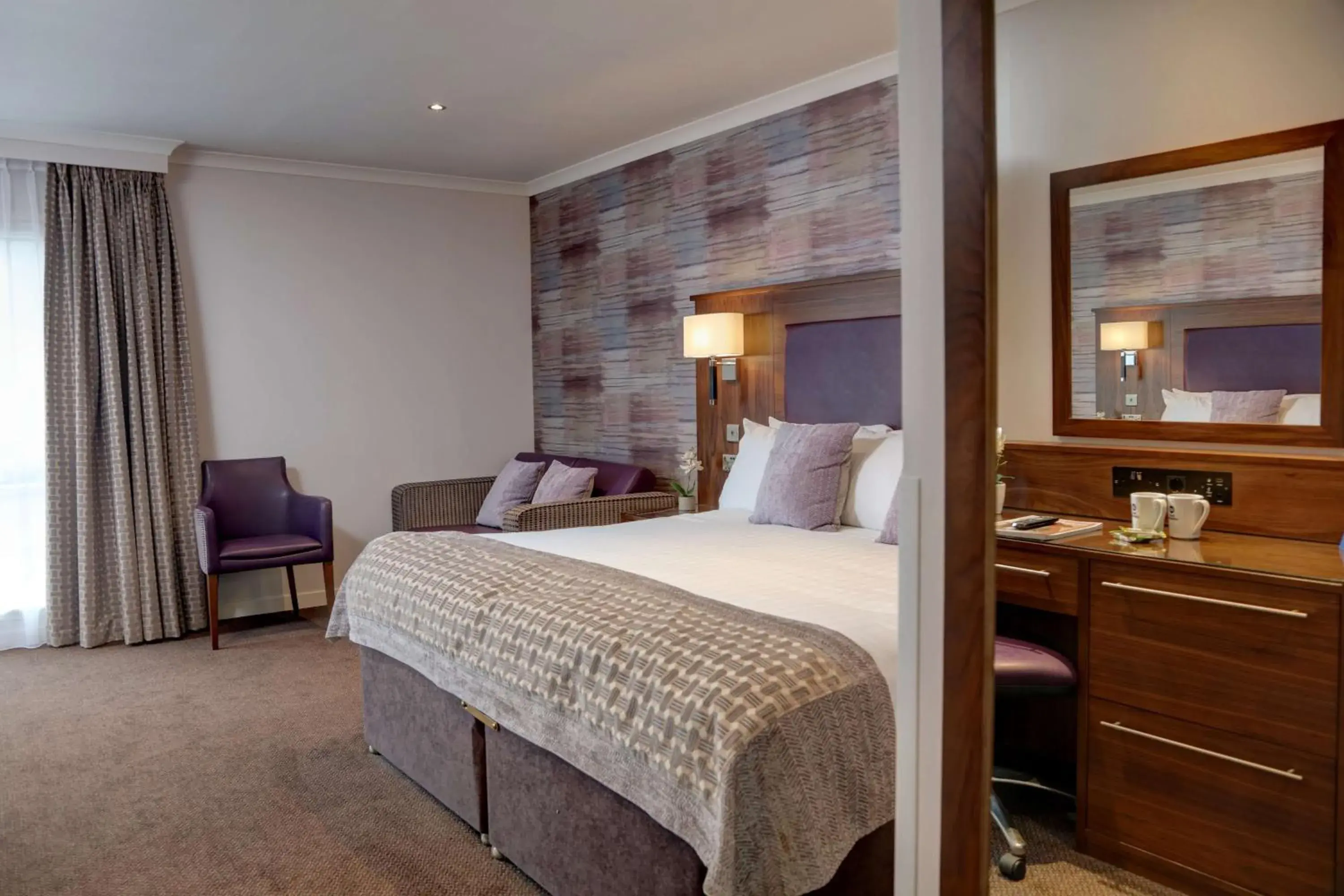 Family Room in Invercarse Hotel Dundee, BW Signature Collection Family Room in Invercarse Hotel Dundee, BW Signature Collection