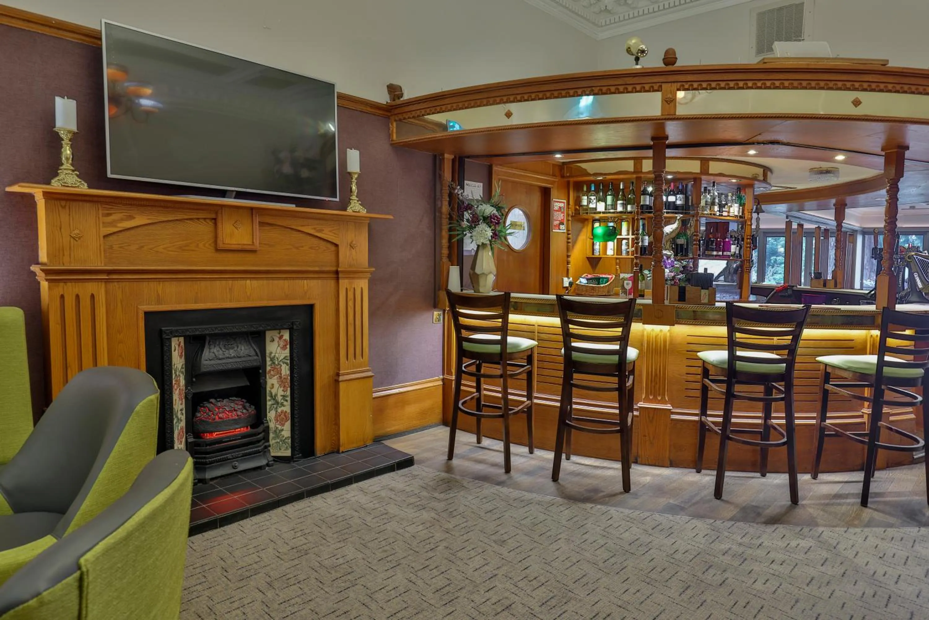 Lounge or bar in Invercarse Hotel Dundee, BW Signature Collection