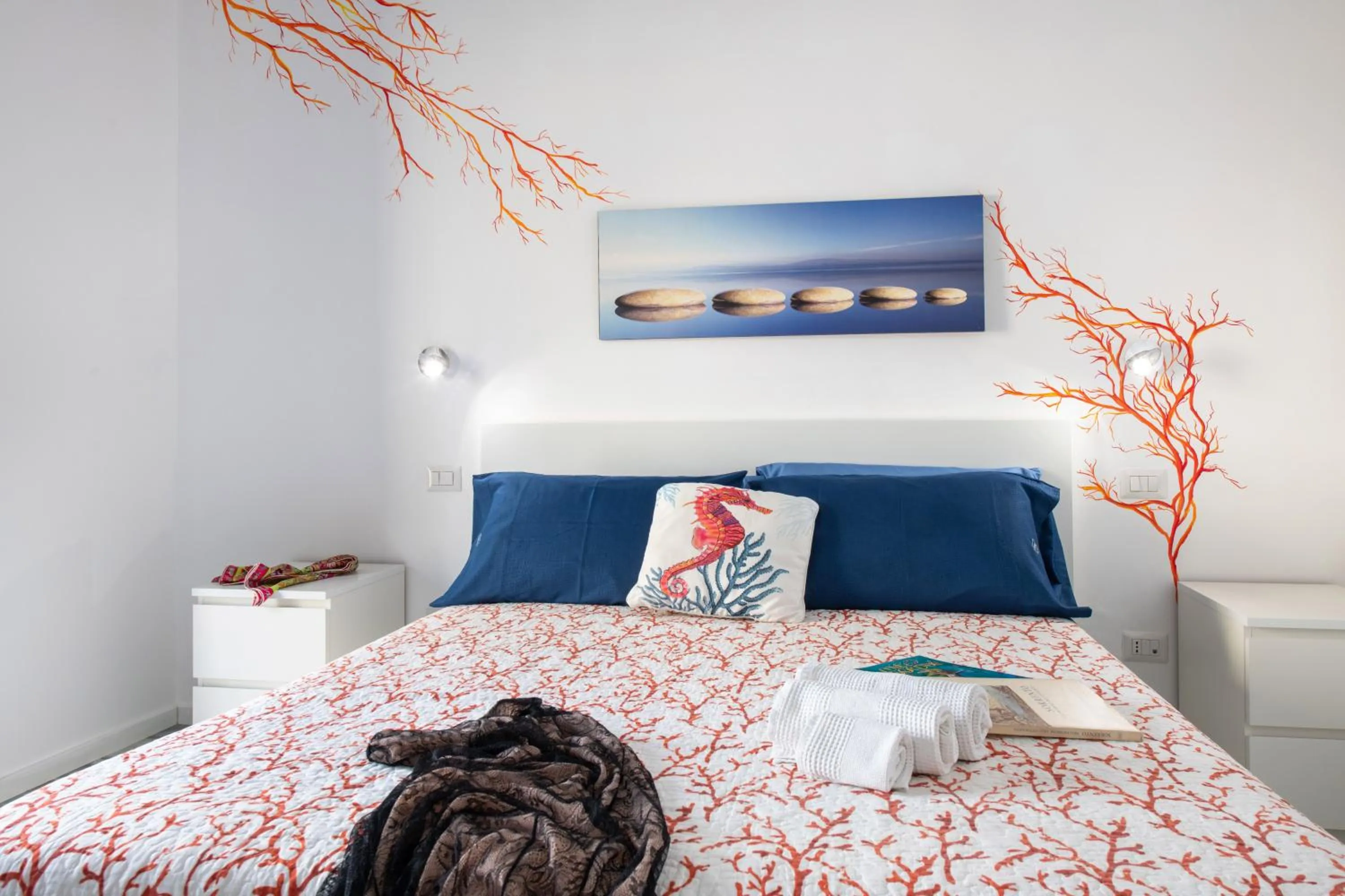 Photo of the whole room, Bed in Il Ciottolo Sorrento