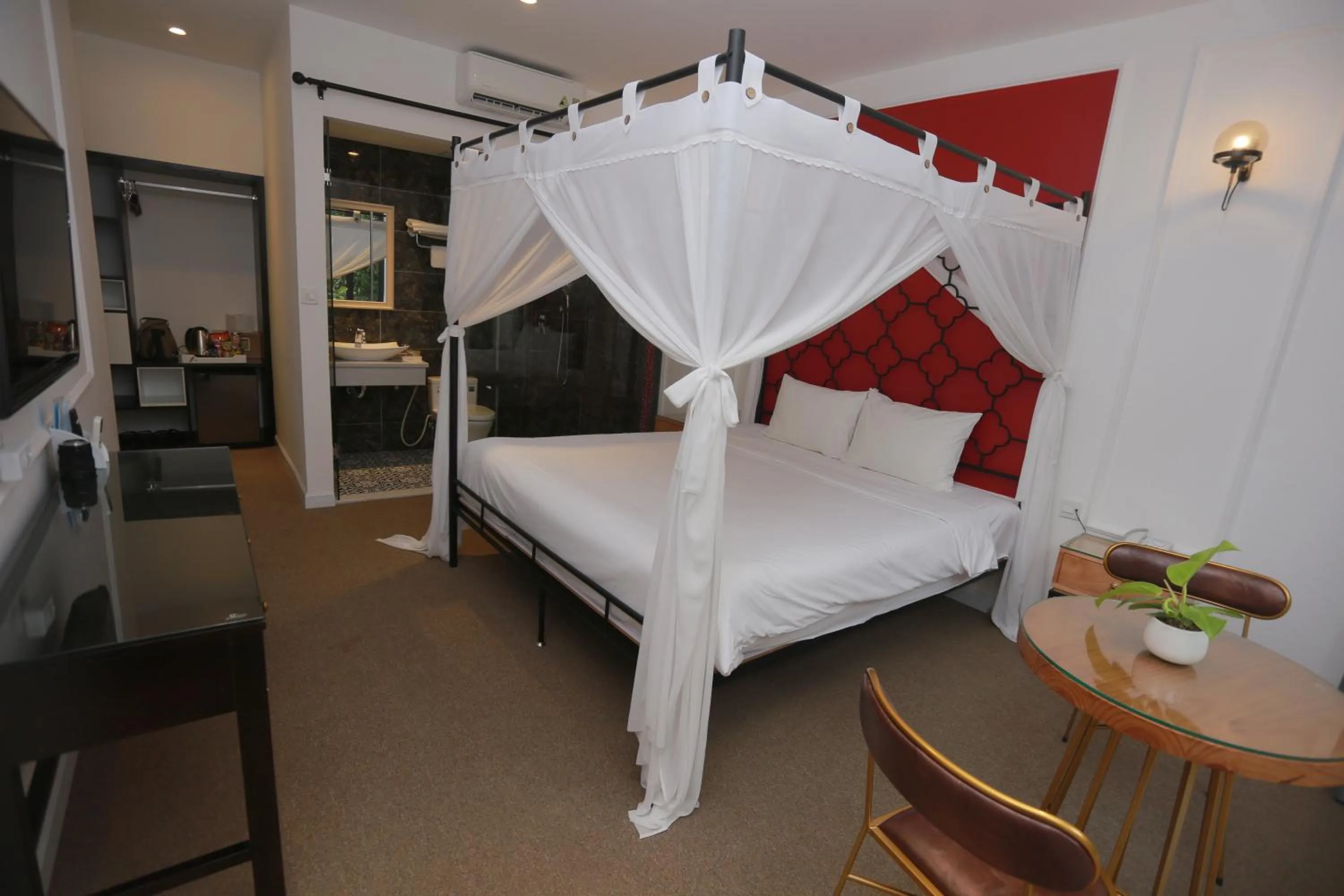 Photo of the whole room, Bed in Vy House