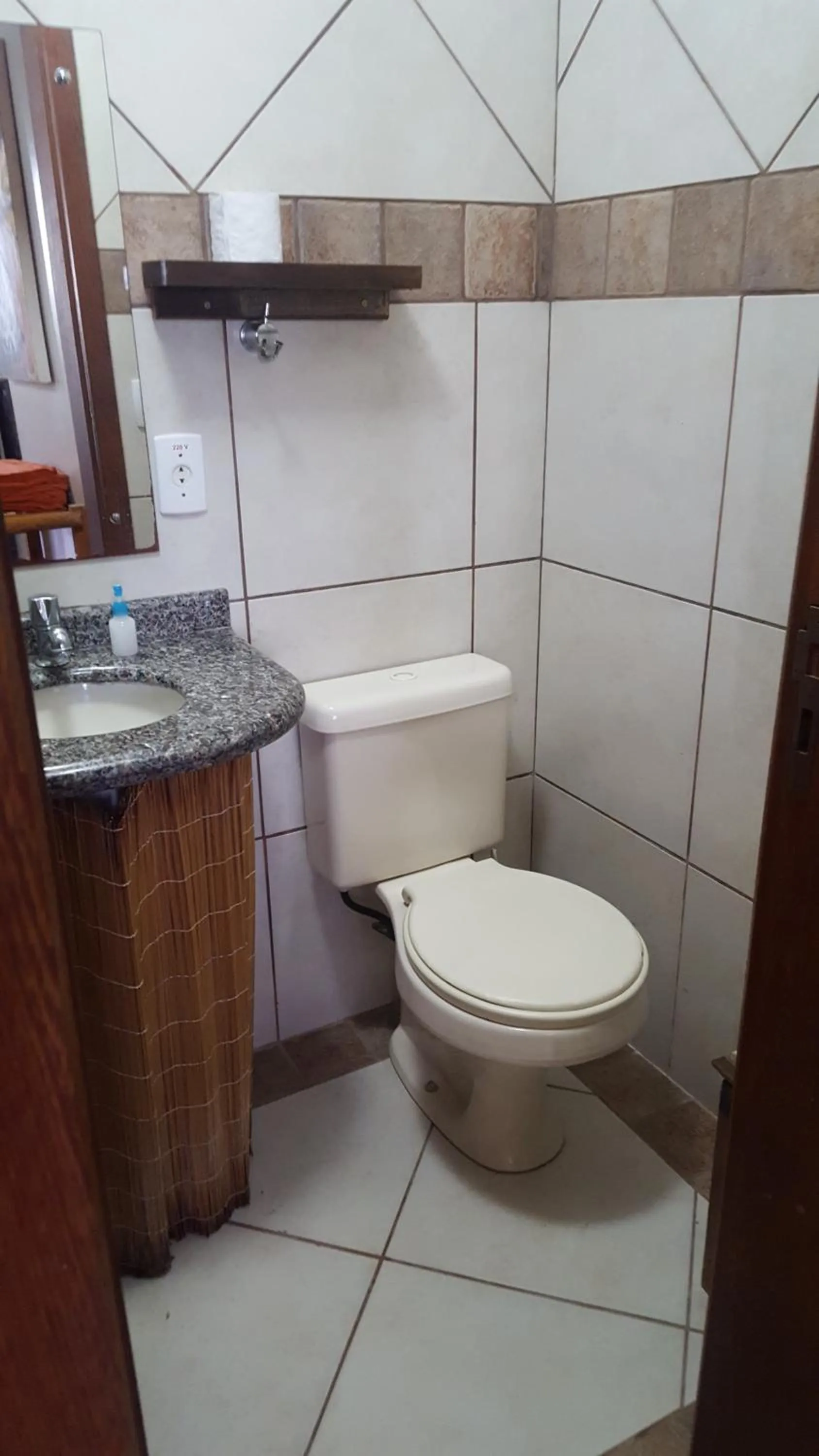 Toilet in Pousada Pé na Areia