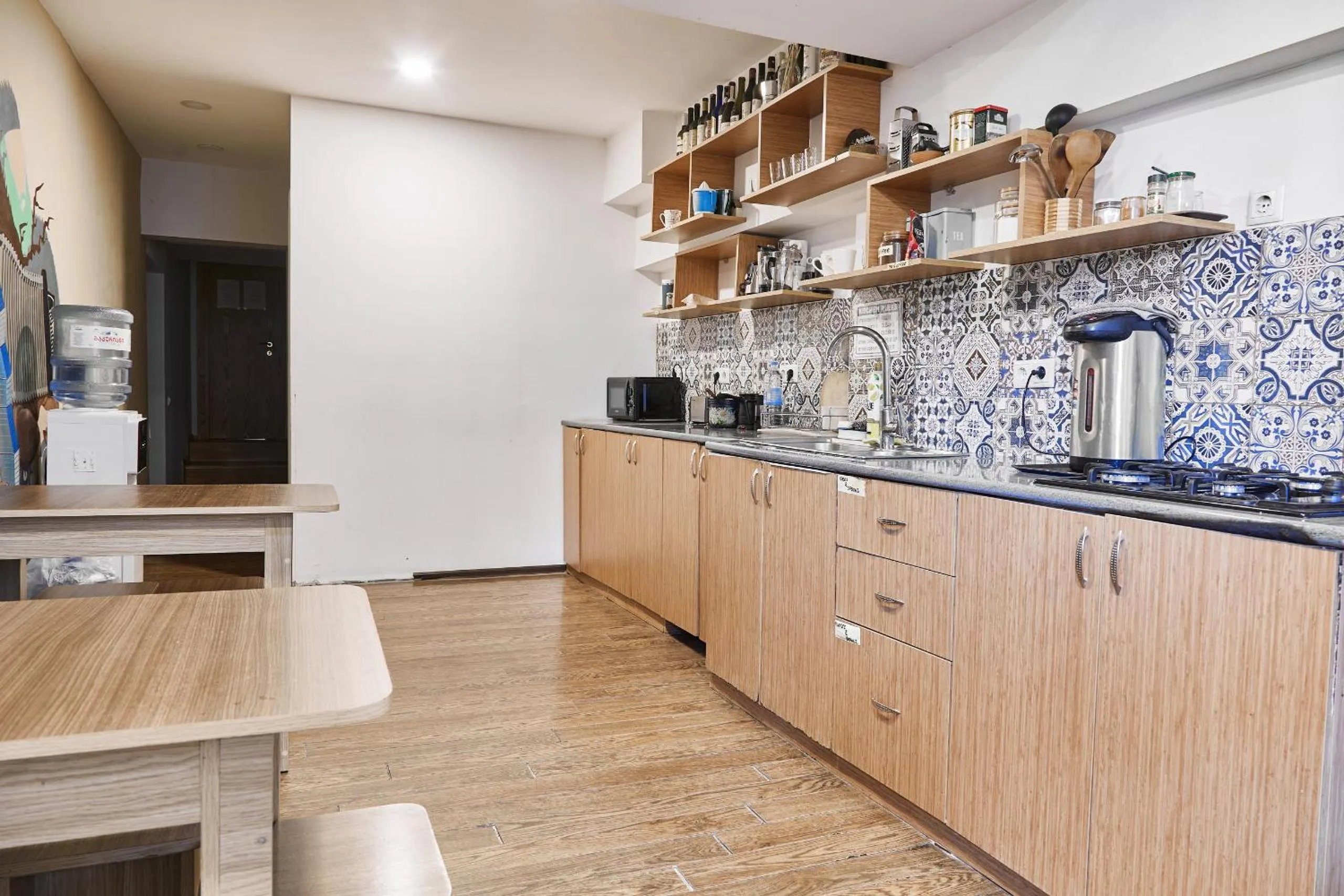 Kitchen or kitchenette in Moosica Hostel