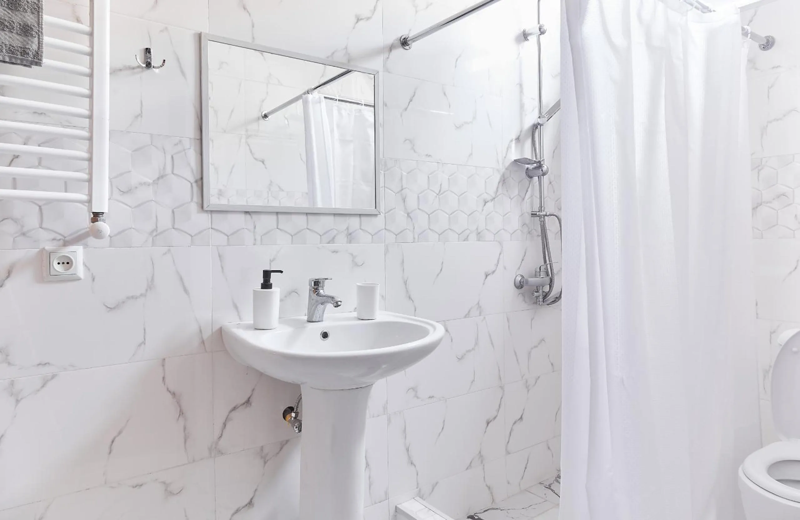 Toilet in Moosica Hostel