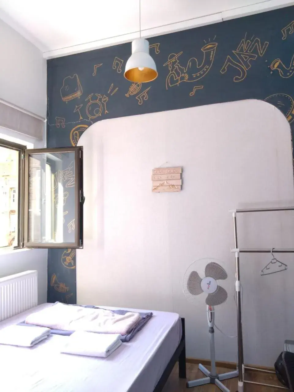 Double Room with Private Bathroom - single occupancy in Moosica Hostel Double Room with Private Bathroom - single occupancy in Moosica Hostel