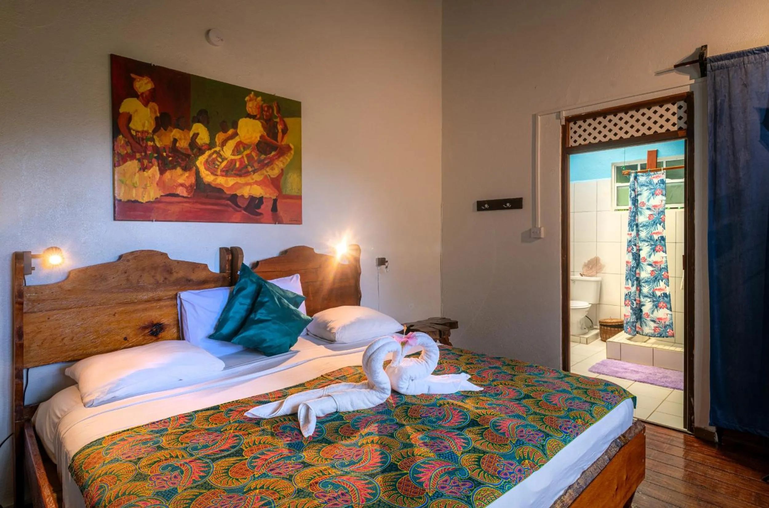 Property building, Bed in Hibiscus Valley Inn