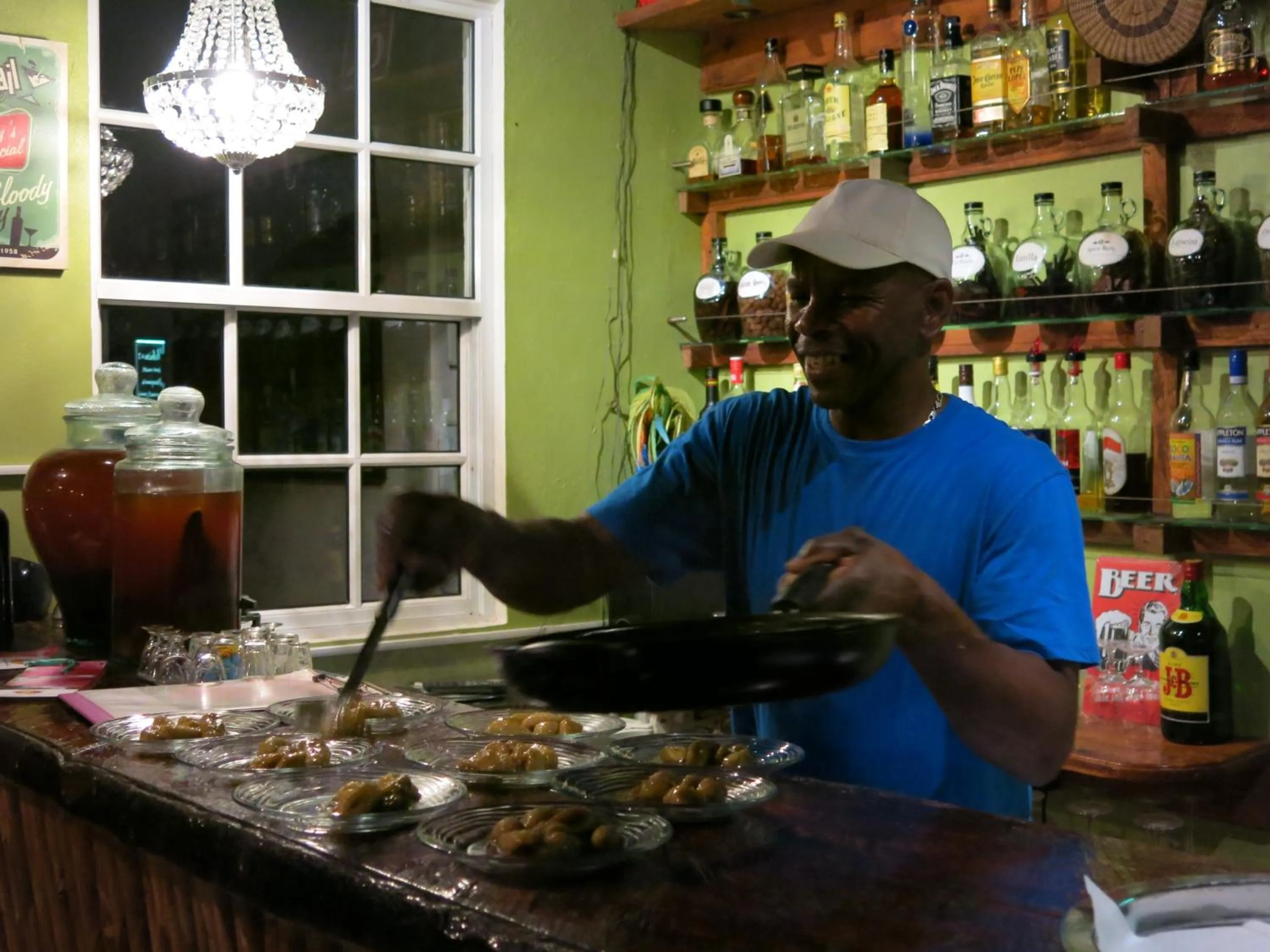 Restaurant/places to eat in Hibiscus Valley Inn