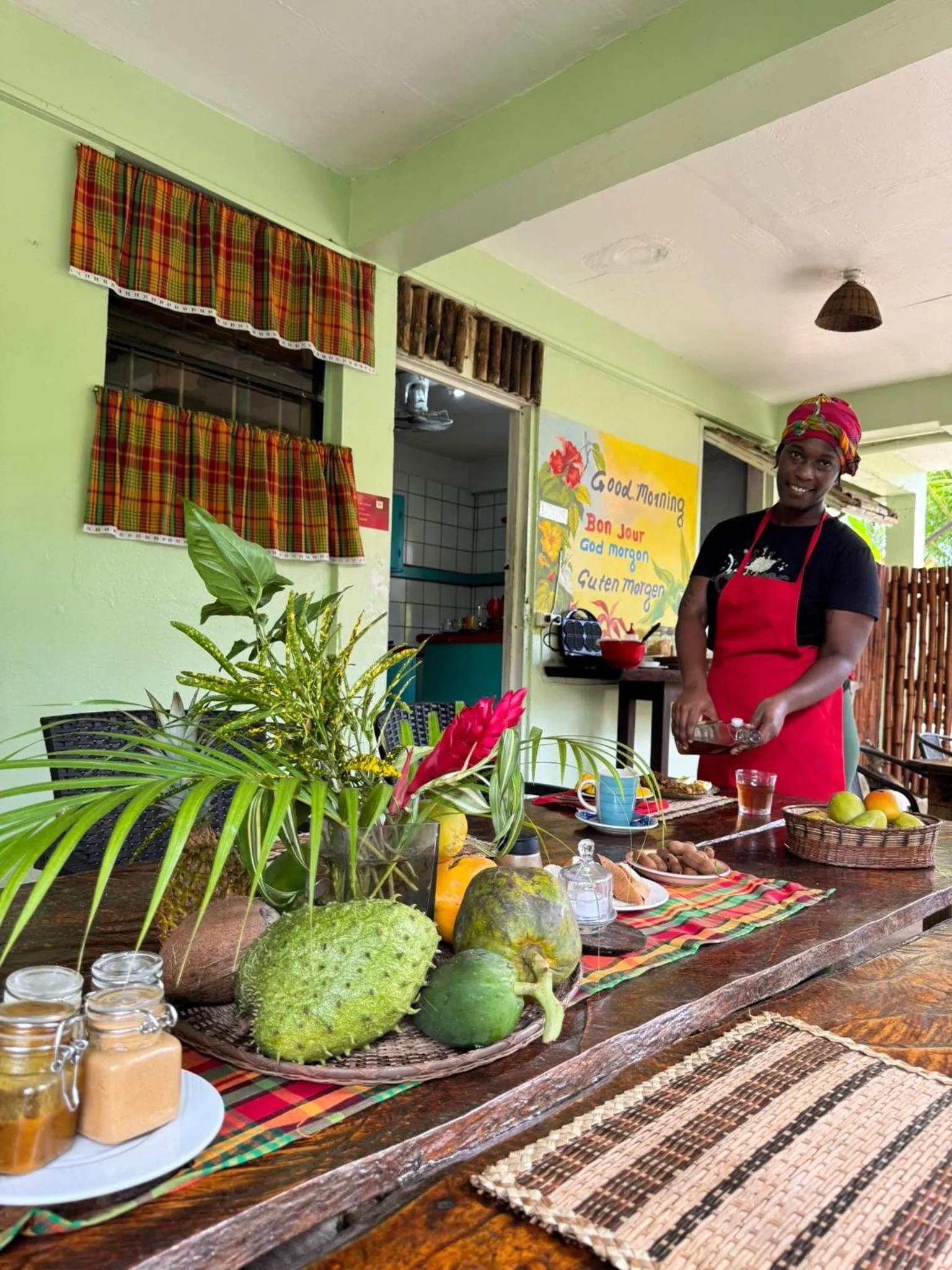 Breakfast in Hibiscus Valley Inn