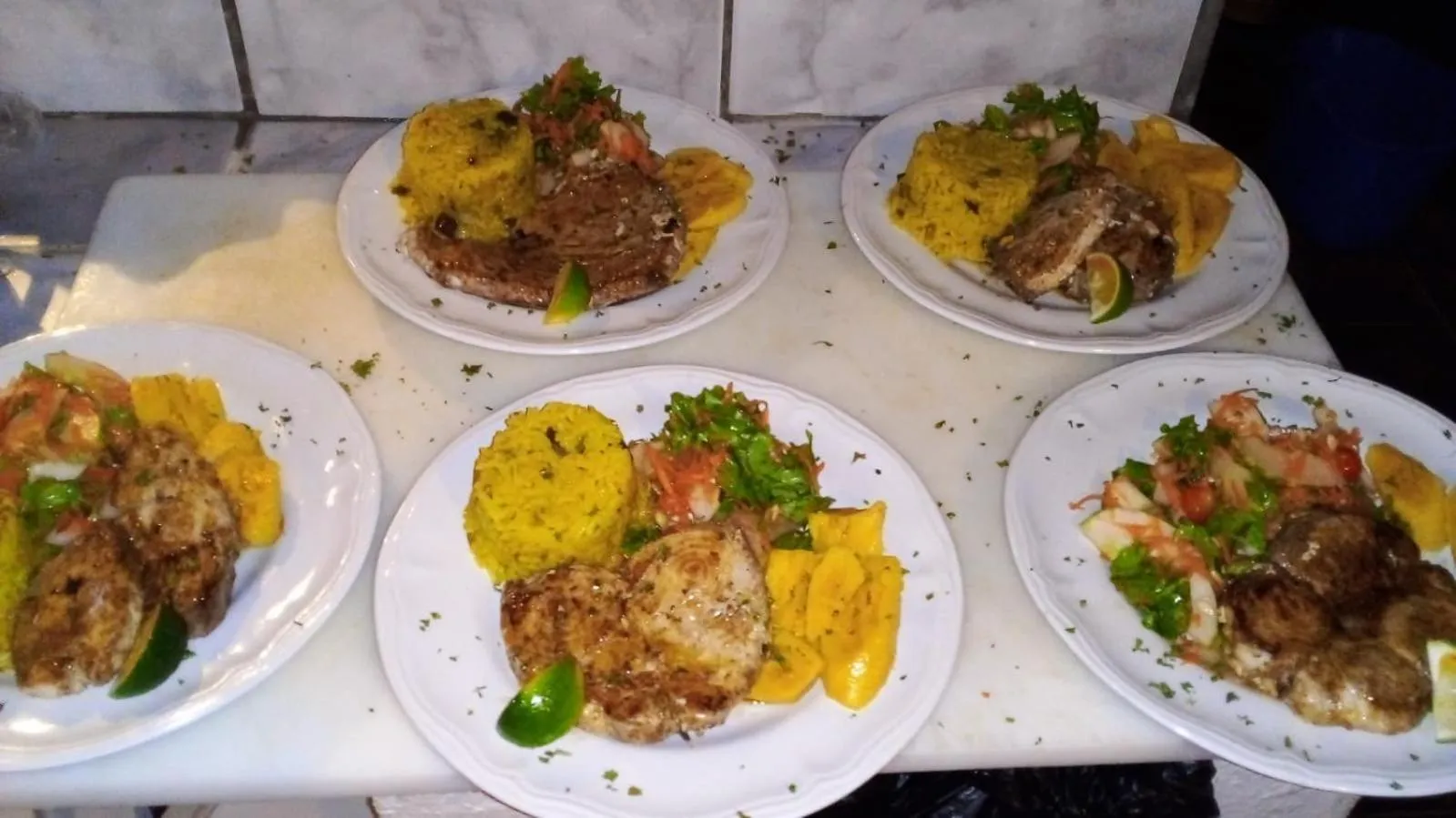 Restaurant/places to eat in Hibiscus Valley Inn