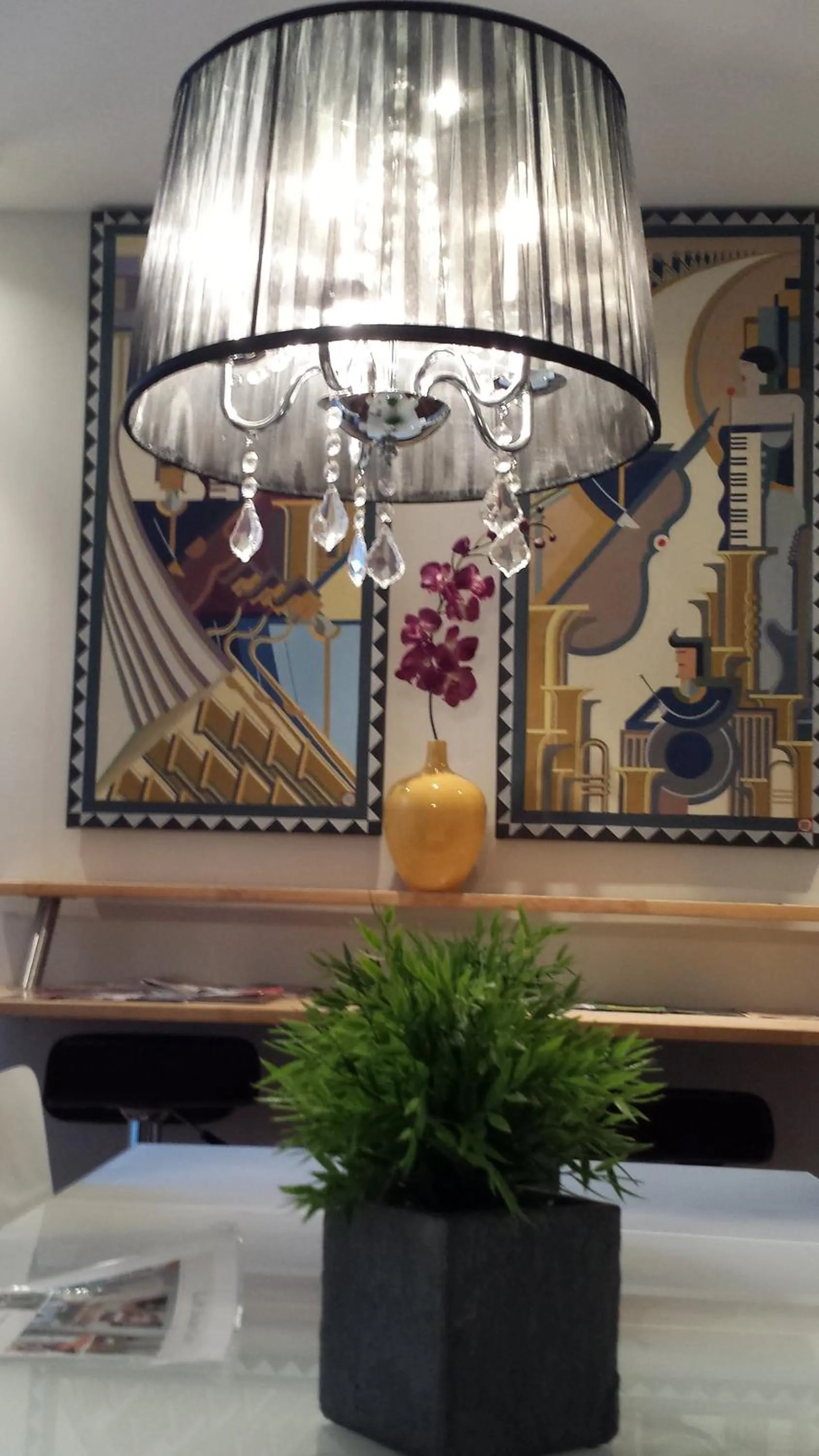 Decorative detail in Lofts Jacques-Cartier Free Parking