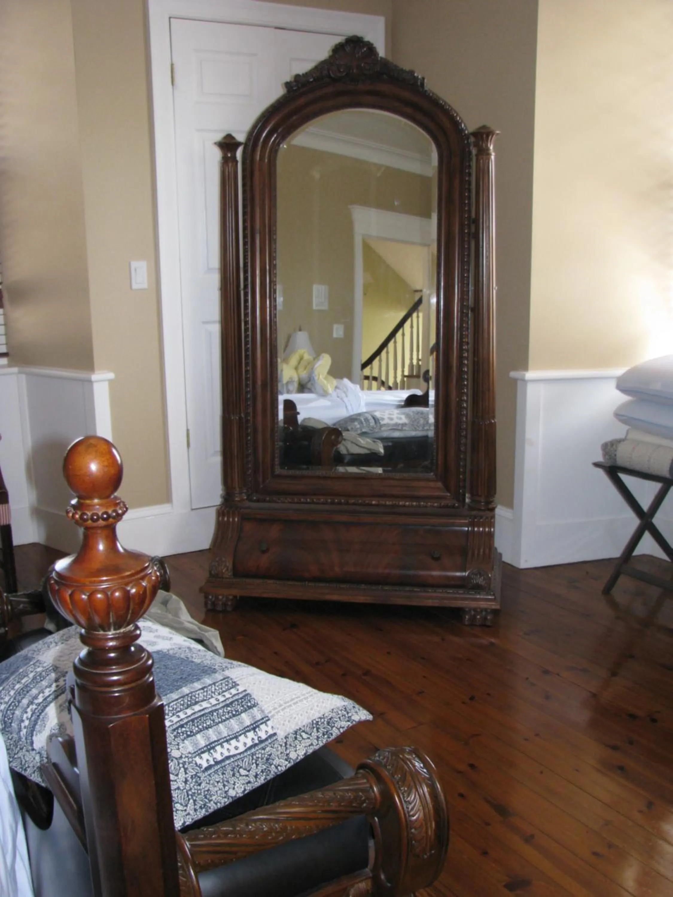 Bed in Clyde Hall Bed and Breakfast
