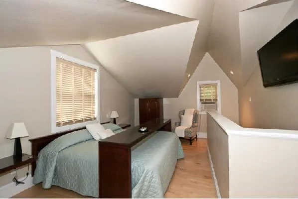 Photo of the whole room, Bed in Clyde Hall Bed and Breakfast